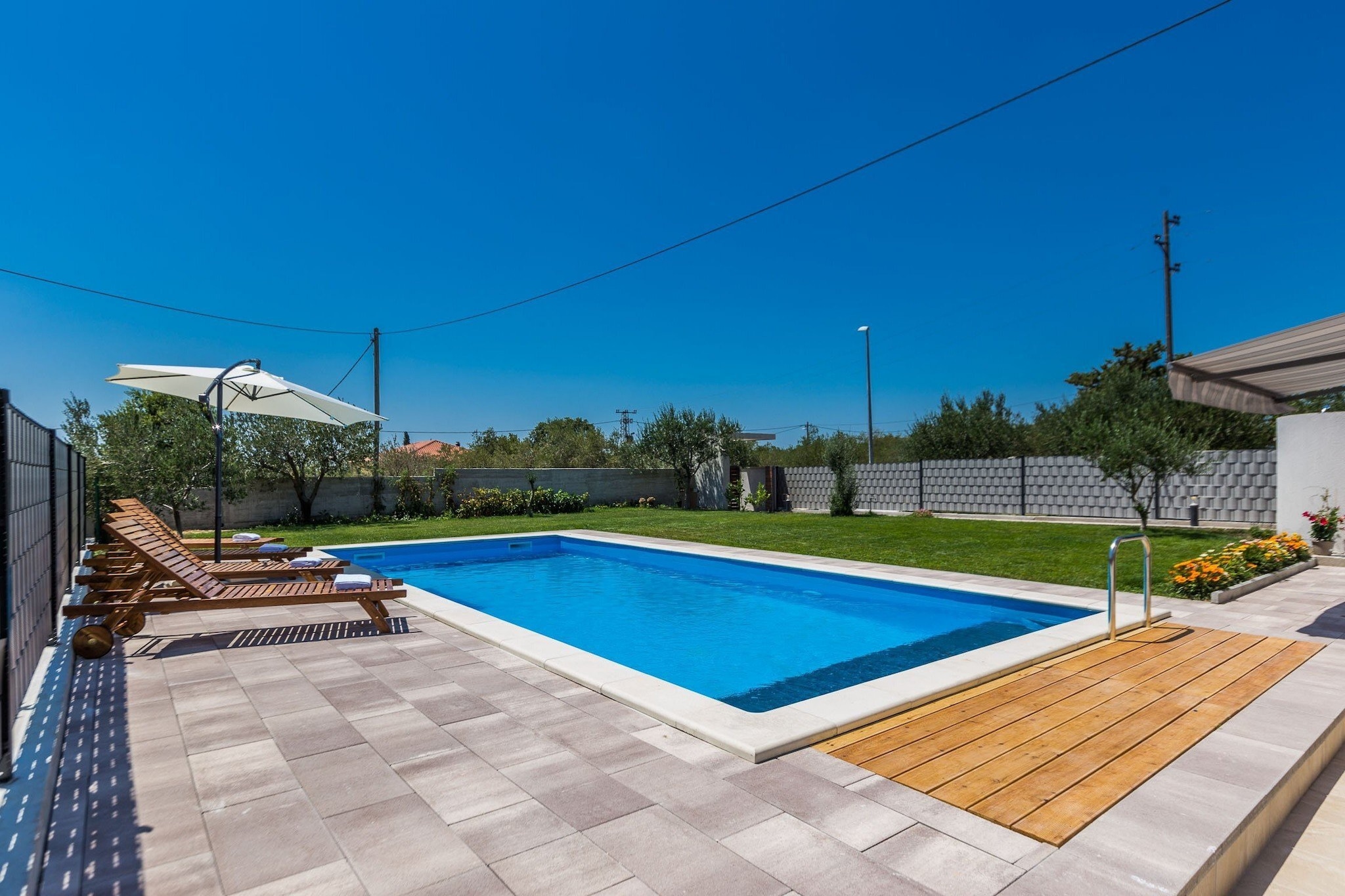 Serene Escape near Zadar with Private Pool & Charming Outdoor Oasis - Two Bedroom Holiday Home-Zwembad