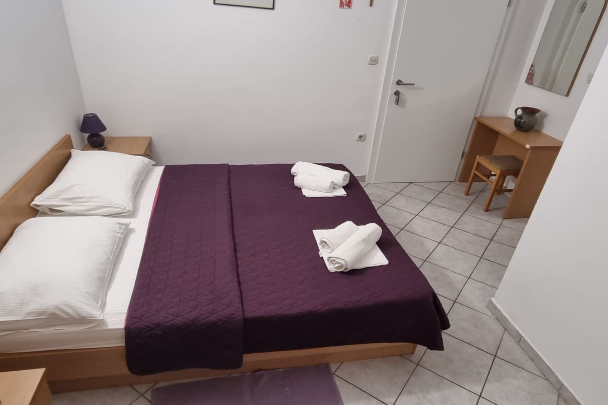 Apartments Pansion Franka 3* - Classic One Bedroom Apartment with Garden View - APT 10-Schlafzimmer