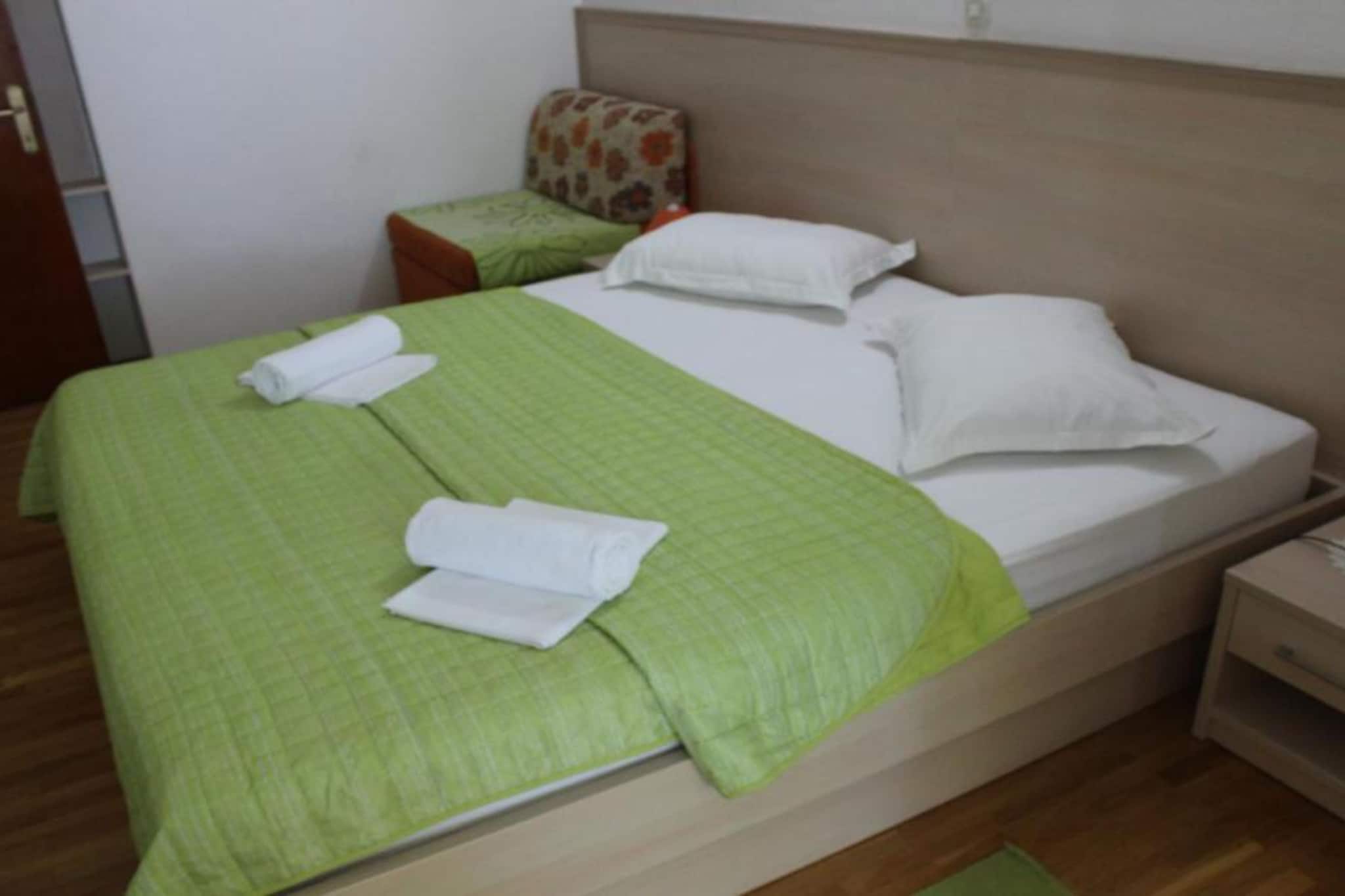 Apartments Pansion Franka 3* - One Bedroom Apartment with Sea View and Balcony - APT A1-Schlafzimmer