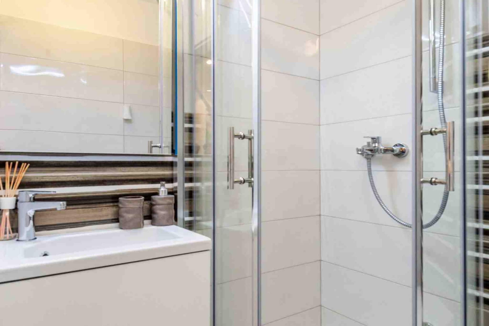 Modern Comfort with Shared Pool, Balconies & Lush Green Surroundings - One Bedroom Apartment (Relax)-Bathroom