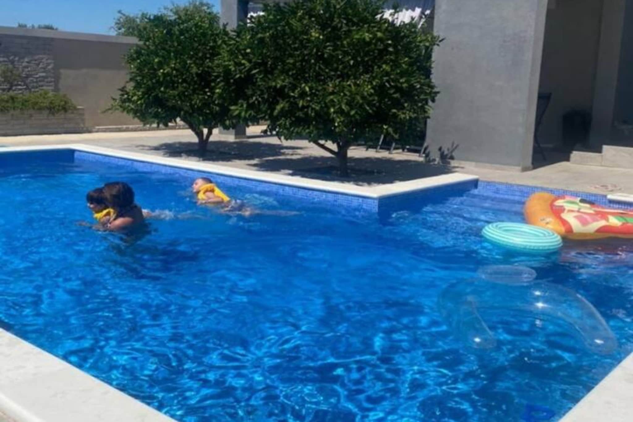 Getaway in Harmony apartment - One Bedroom apartment with Terrace-Pool