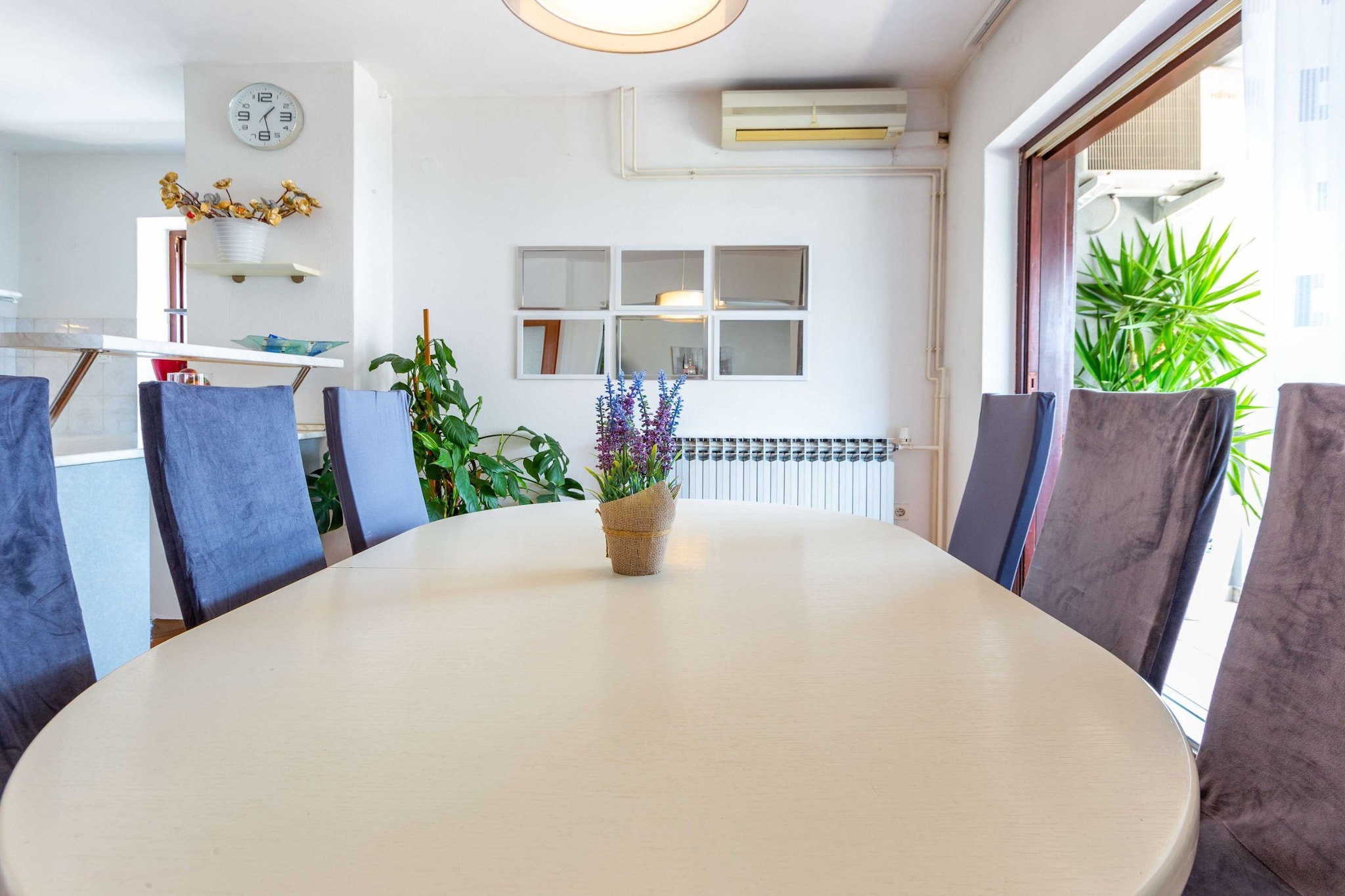 Zadar Lavish and Luxurious Apartment with Private Pool - Three Bedroom Apartment with Private Pool-Dining room