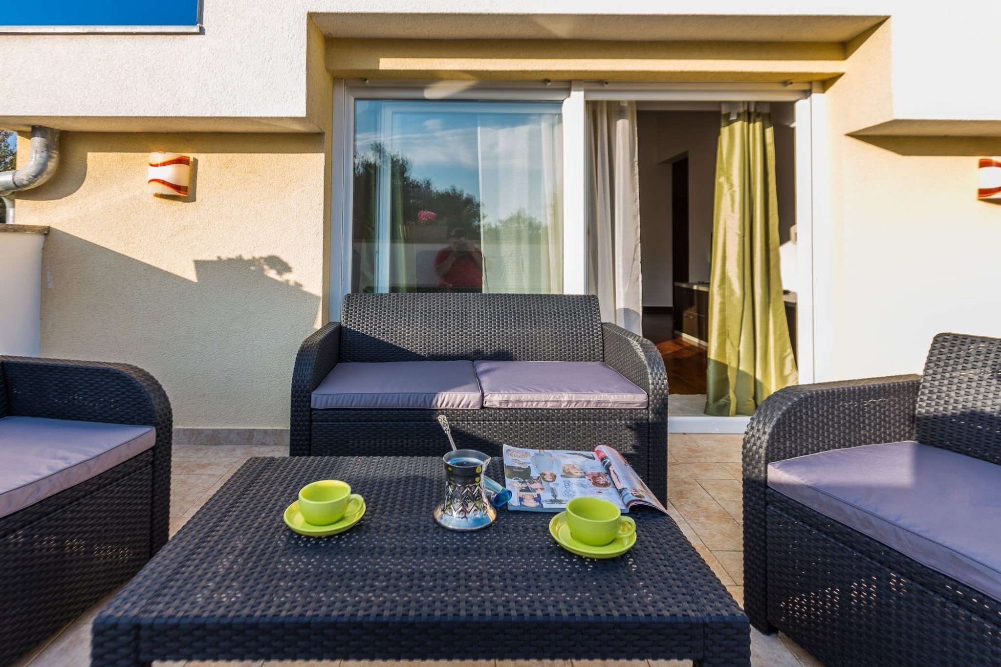 Elegant and Lavish Leisure Apartments Zadar with Outdoor Pool - Classic Two Bedroom Apartment with Terrace (owner Olive)-Woonkamer