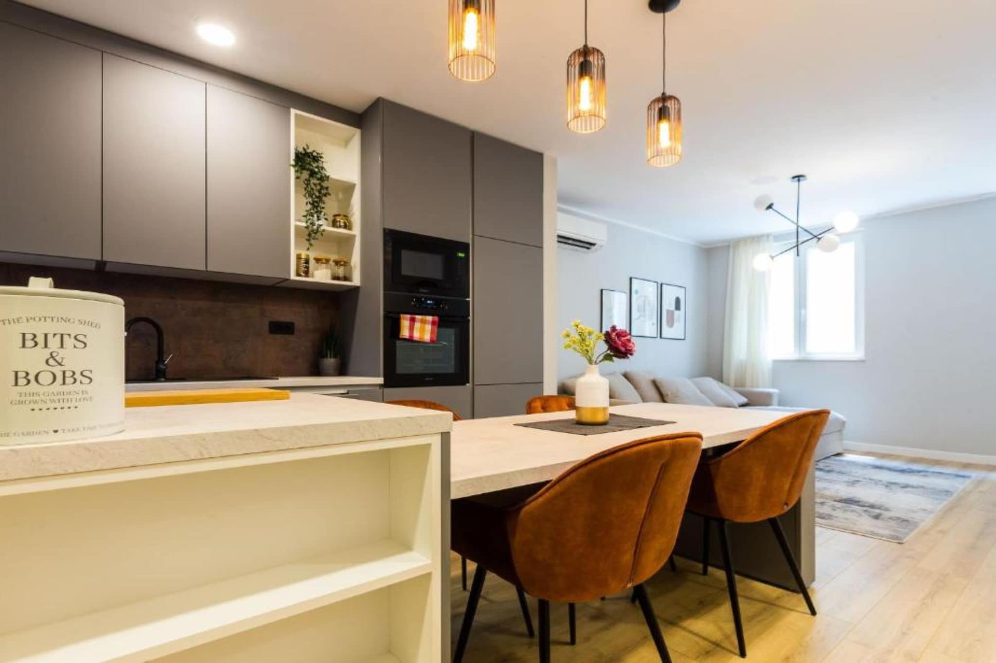 Cultural Haven Central Two Bedroom Apartment in Zadar with City Views - Two Bedroom Apartment-Küche