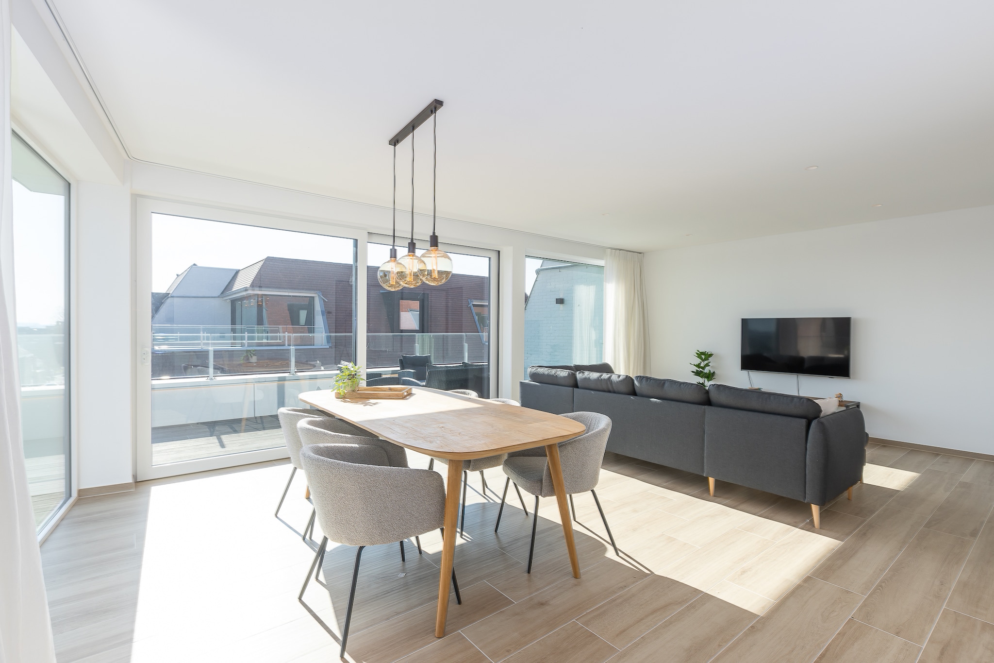 Spacious apartment with 3bedrooms close to the sea