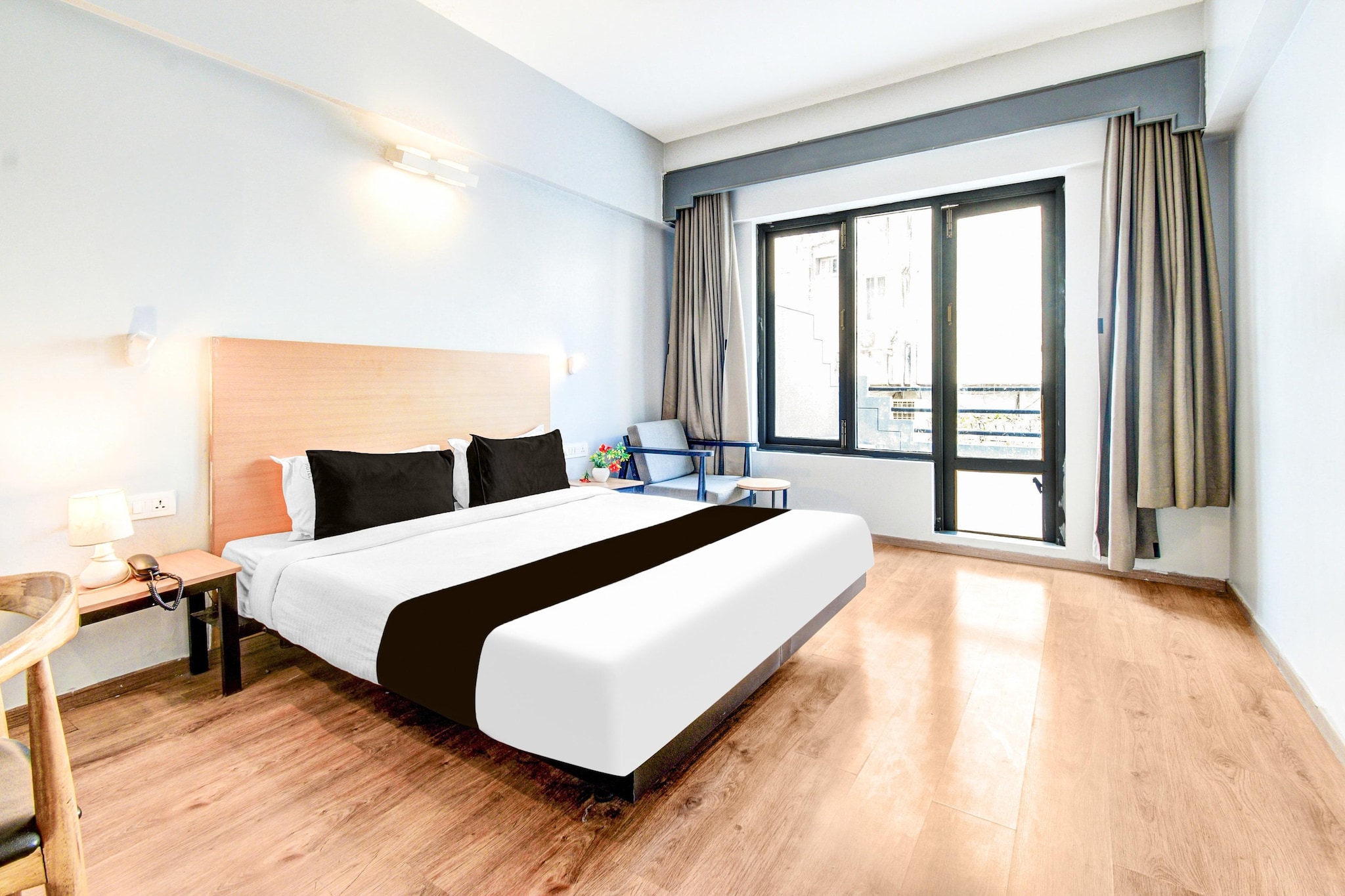 Luxury Stays at Lakdikapul Near Red Hills features rooms in Hyderabad near Ravindra Bharathi and AP State Archaeology Museum. Featuring a shared lounge, the 4-star hotel has air-conditioned rooms with free WiFi, each with a private bathroom. The accommodation provides a shared kitchen, room service and luggage storage for guests.
At the hotel, every room comes with a desk. All units at Luxury Stays at Lakdikapul Near Red Hills are equipped with a seating area and a flat-screen TV with satellite channels.
Guests at the accommodation can enjoy a continental breakfast. The restaurant at Luxury Stays at Lakdikapul Near Red Hills serves Indian cuisine.
Speaking English and Hindi at the reception, staff are willing to help at any time of the day.
City Centre Mall is 2.7 km from the hotel, while Snow World is 4 km away. Rajiv Gandhi International Airport is 23 km from the property.
Unmarried couples are warmly welcome at this property.
Guests with local ID proof are warmly welcome.
Early Check-In Policy: A full day’s room rate will be charged for check-ins before 6:00 AM. Complimentary early check-in is available between 6:00 AM and 10:00 AM, subject to room availability.
Check-in is only available to guests aged 18 and above. Please provide a government-issued ID to confirm your age.