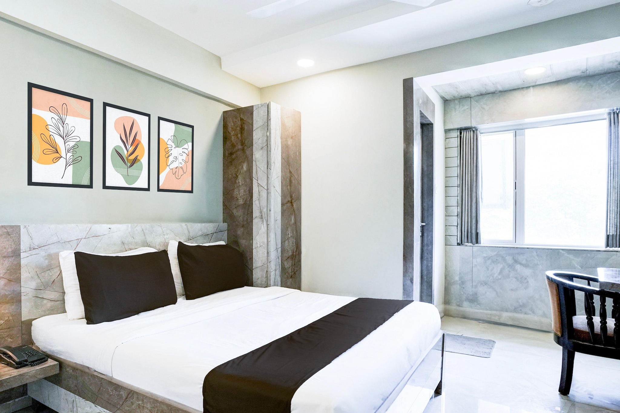 Ideally located in the Vashi district of Turambhe, Elite Stays at Vashi Mumbai is set 19 km from Phoenix Market City Mall, 23 km from Dadar Railway Station and 23 km from Indian Institute of Technology, Bombay. With a shared lounge, the 4-star hotel has air-conditioned rooms with free WiFi. The accommodation offers a shared kitchen and room service for guests.

All guest rooms in the hotel are fitted with a TV.

Staff at the 24-hour front desk speak English and Hindi.

Siddhi Vinayak Temple is 24 km from Elite Stays at Vashi Mumbai, while Powai Lake is 24 km from the property. Chhatrapati Shivaji International Mumbai Airport is 19 km away.

Unmarried couples are warmly welcome at this property.
Guests with local ID proof are warmly welcome.
Apologies, but we are currently unable to host foreign nationals at this property.
Early Check-In Policy: A full dayâ€™s room rate will be charged for check-ins before 6:00 AM. Complimentary early check-in is available between 6:00 AM and 10:00 AM, subject to room availability.
Check-in is only available to guests aged 18 and above. Please provide a government-issued ID to confirmÂ yourÂ age.
