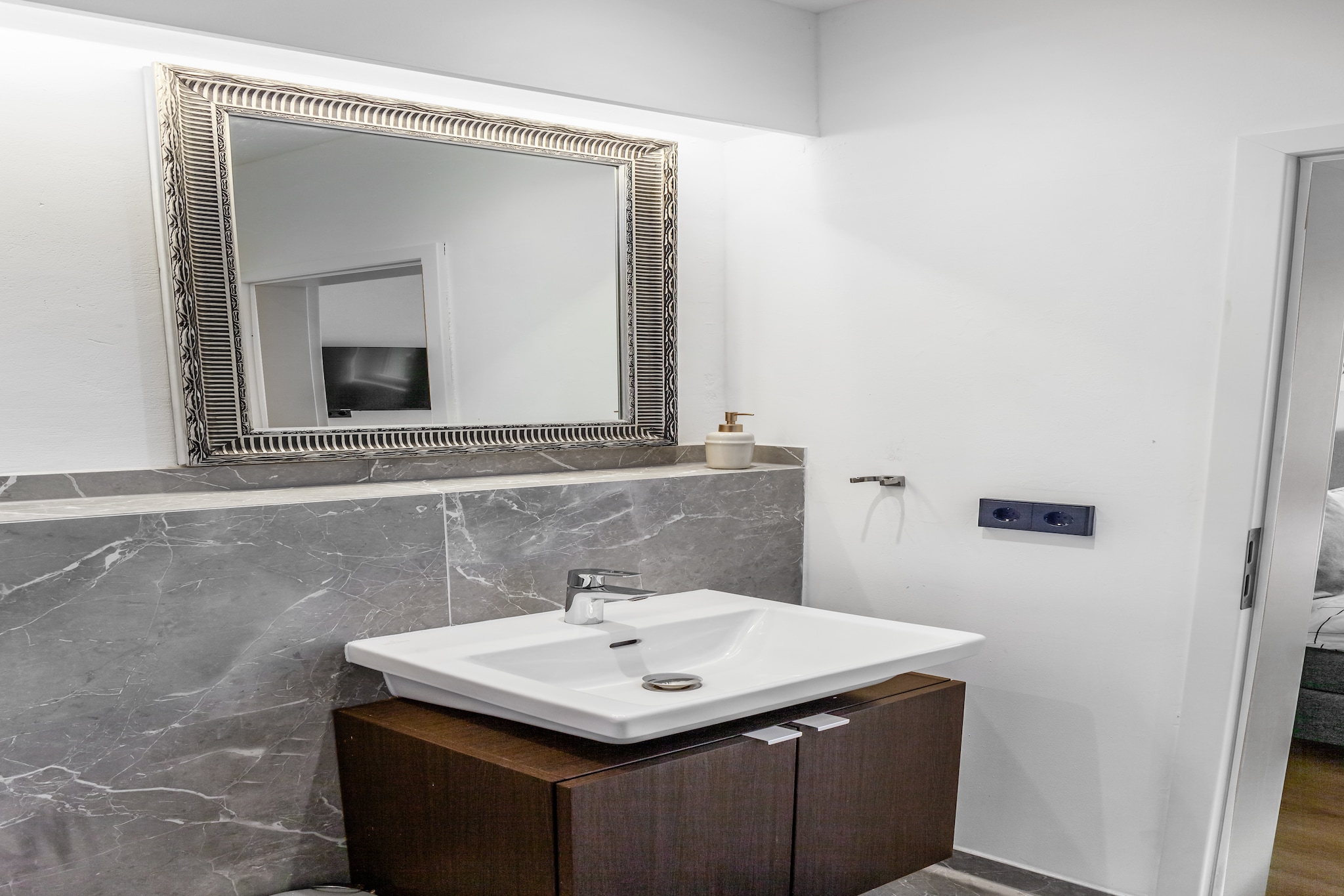 Modern Stay Standard Studio-Badkamer