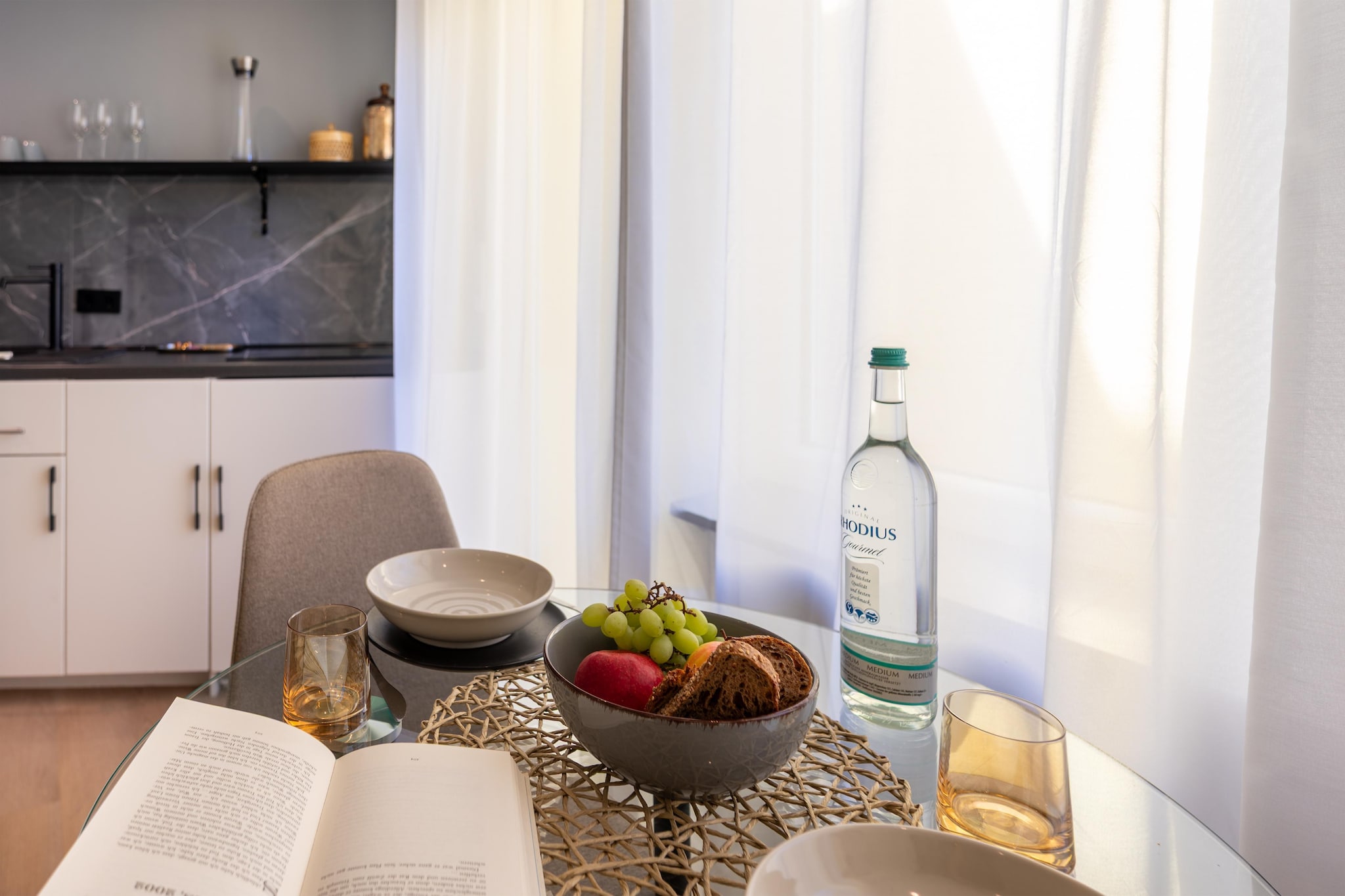 Modern Stay Studio mit Balkon-Ambiente