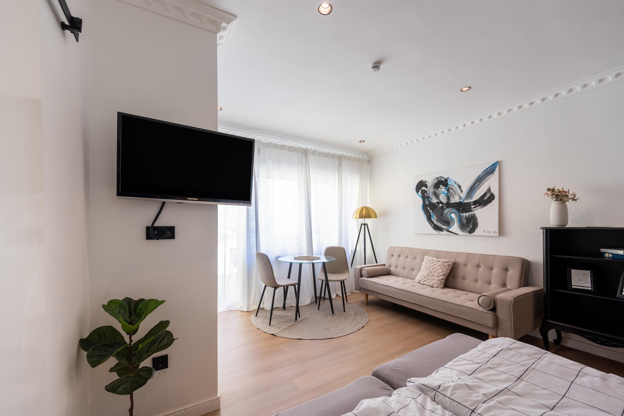 Modern Stay Studio mit Balkon-Wohnzimmer