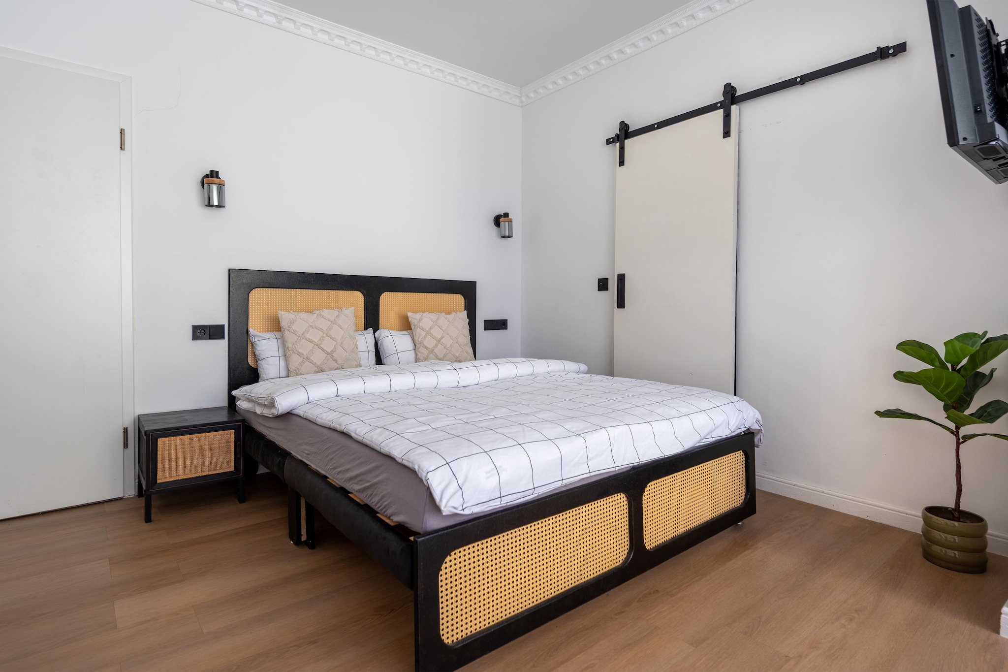 Modern Stay Studio mit Balkon-Schlafzimmer