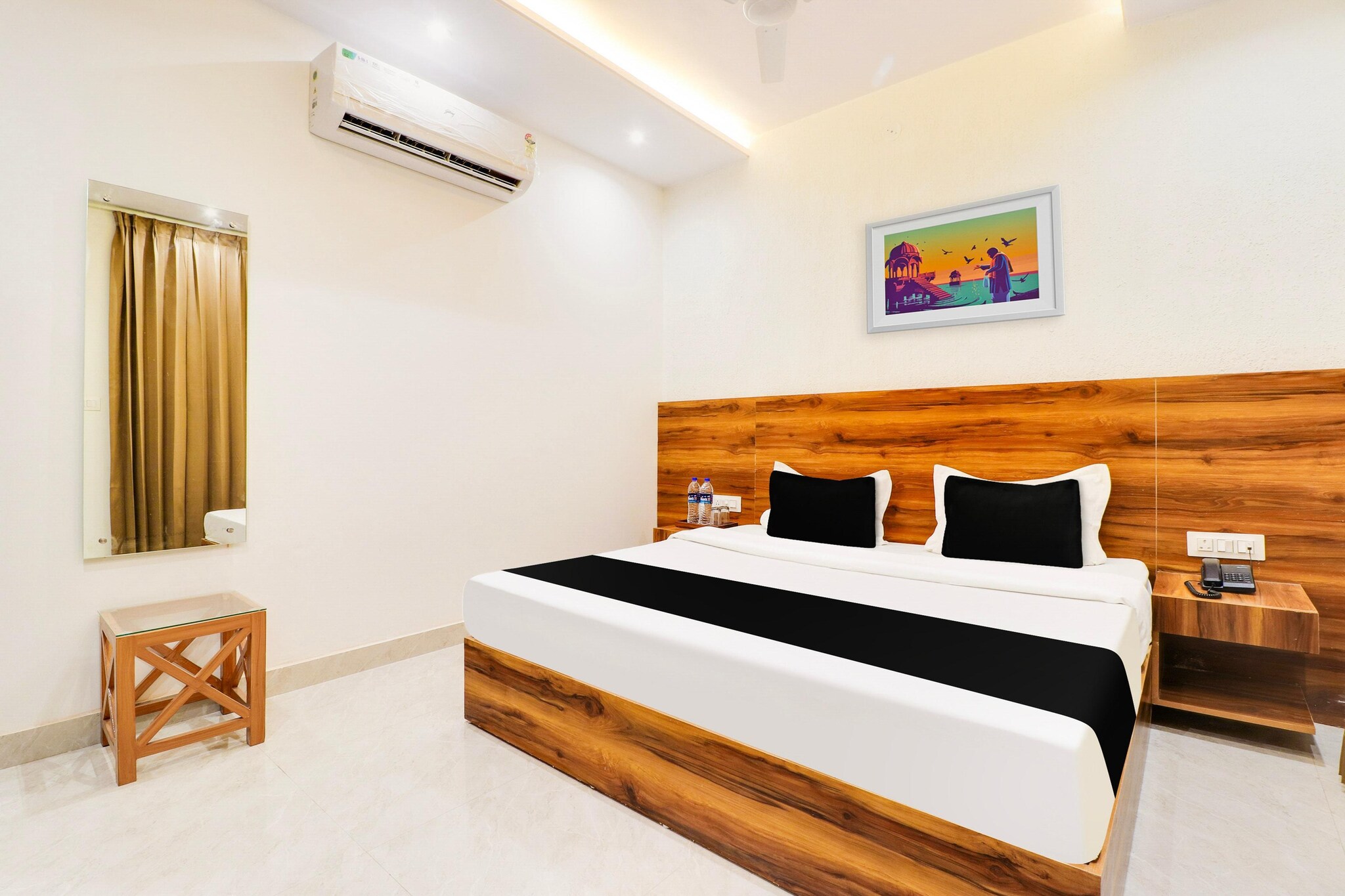 Comfortable Accommodation: Elegant Stays Near clock tower Dehradun in Dehradun offers family rooms with air-conditioning, private bathrooms, work desks, and free toiletries. Each room includes a seating area, TV, and wardrobe.

Essential Facilities: Guests enjoy free WiFi throughout the property, a lounge, lift, 24-hour front desk, room service, and full-day security. The hotel provides a buffet breakfast and a variety of amenities to ensure a pleasant stay.

Prime Location: Located 23 km from Dehradun Airport, the hotel is a 15-minute walk from Dehradun Station and 2 km from Dehradun Clock Tower. Nearby attractions include Gun Hill Point (27 km) and Indian Military Academy (5 km).

Unmarried couples are warmly welcome at this property.
Guests with local ID proof are warmly welcome.
Early Check-In Policy: A full dayâ€™s room rate will be charged for check-ins before 6:00 AM. 

Complimentary early check-in is available between 6:00 AM and 10:00 AM, subject to room availability.
Check-in is only available to guests aged 18 and above. Please provide a government-issued ID to confirmÂ yourÂ age.


