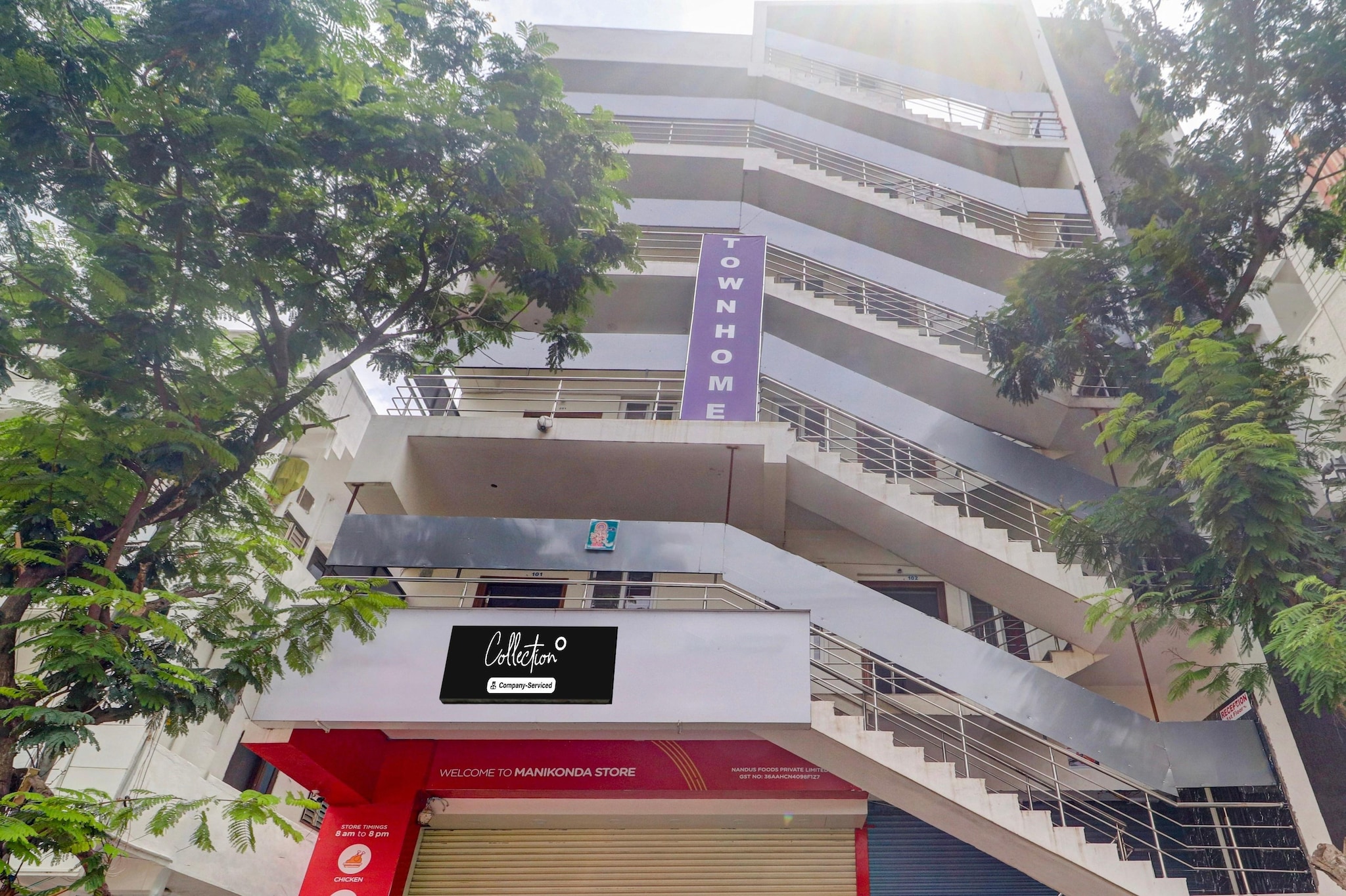 Cozy Stays at Manikonda near Golkonda fort