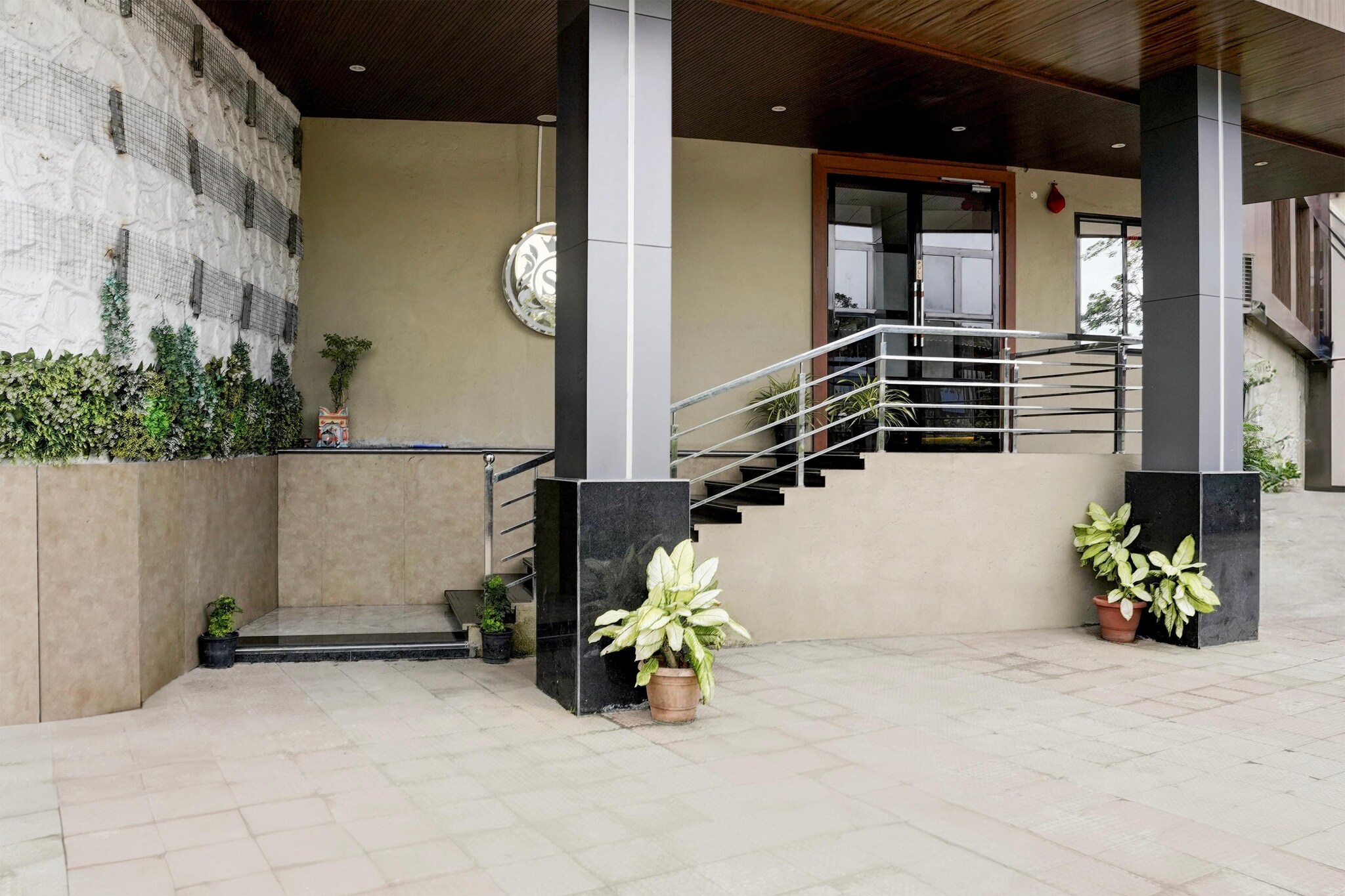 Super Collection O Ghodbunder Road