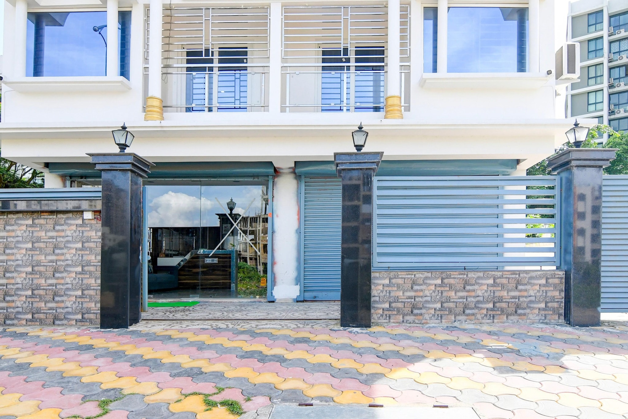 Super Townhouse Amanora Park Town