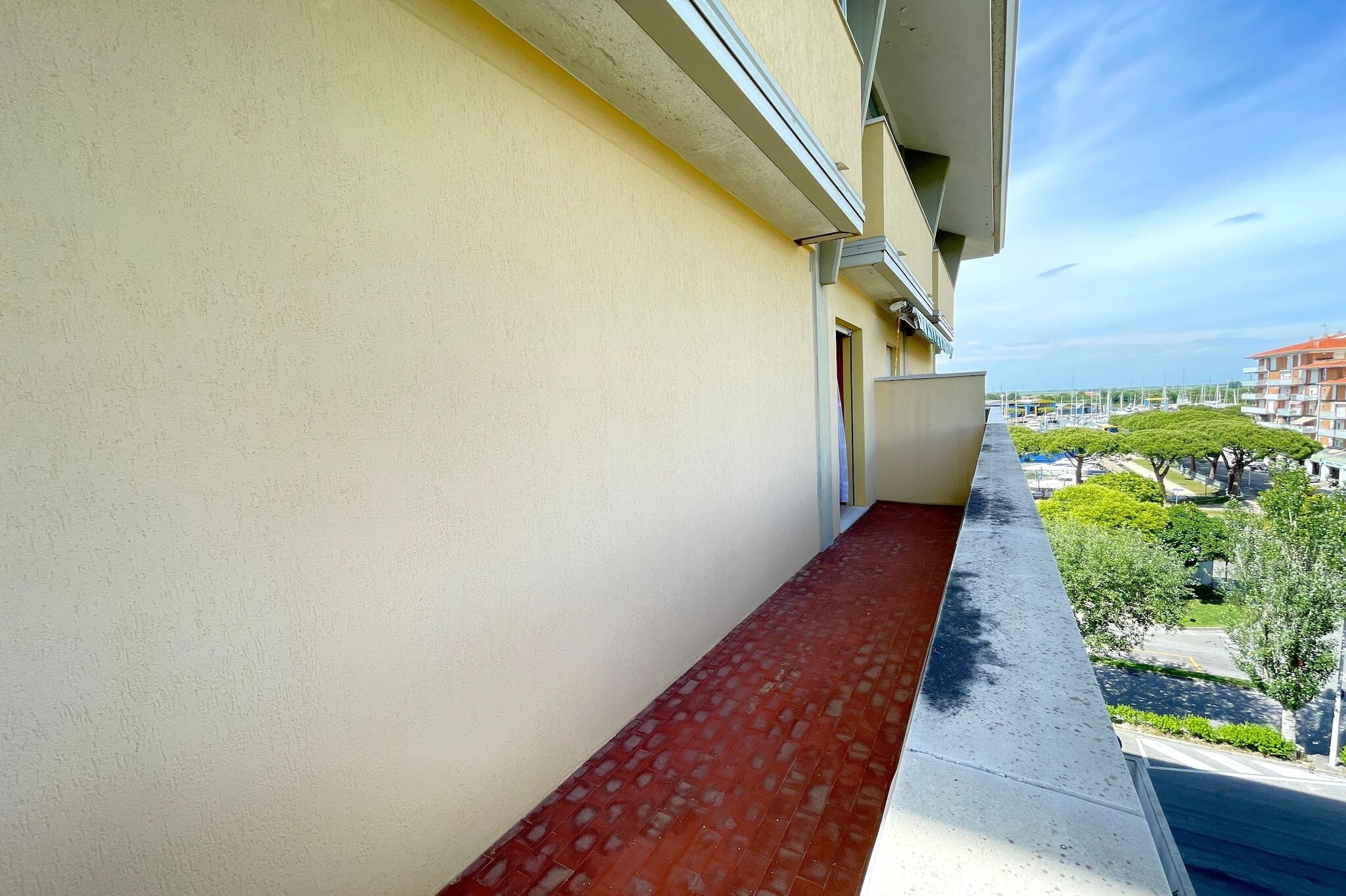 Colombo 20-Terrassenbalkon