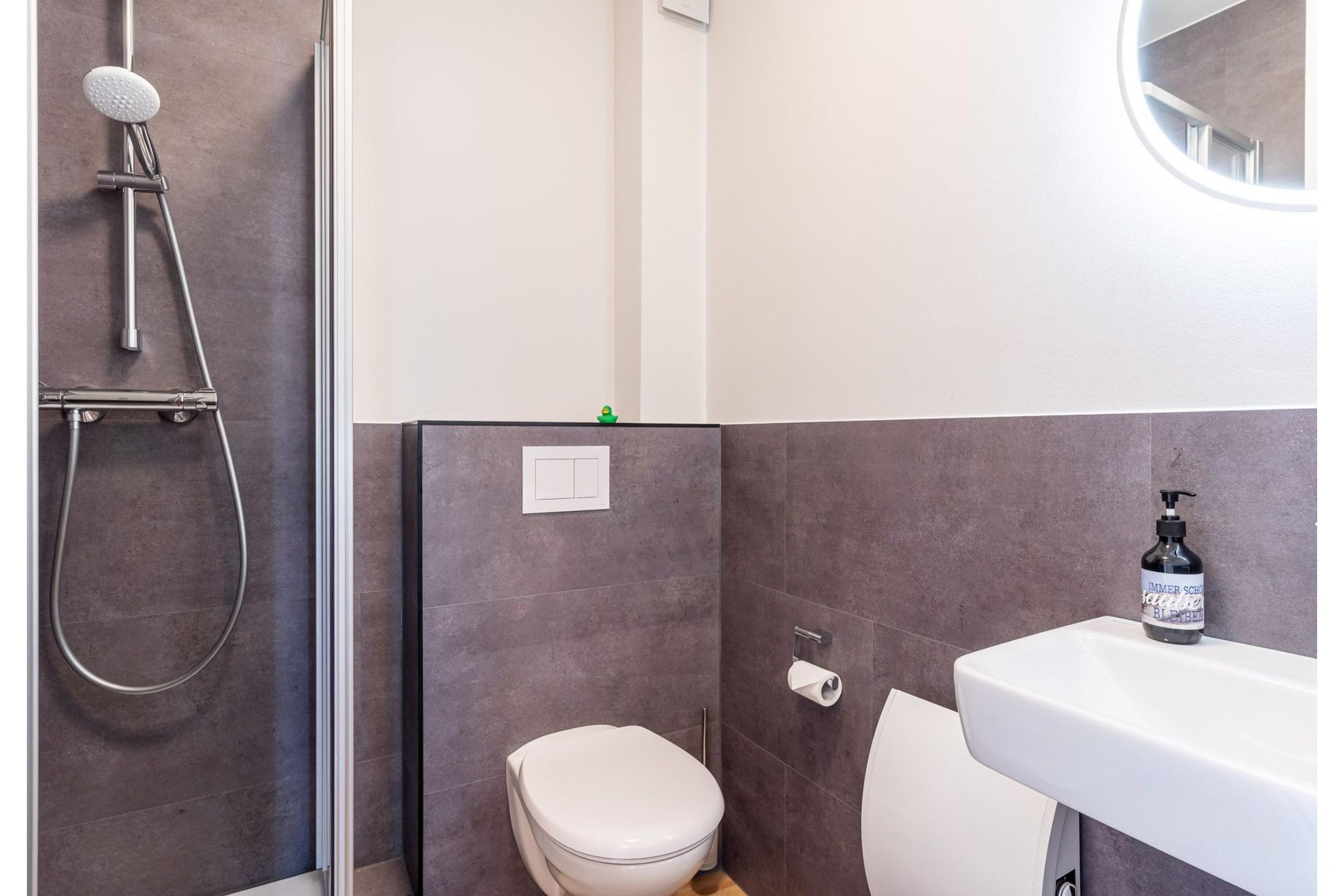 Beach Butze - Bathroom
