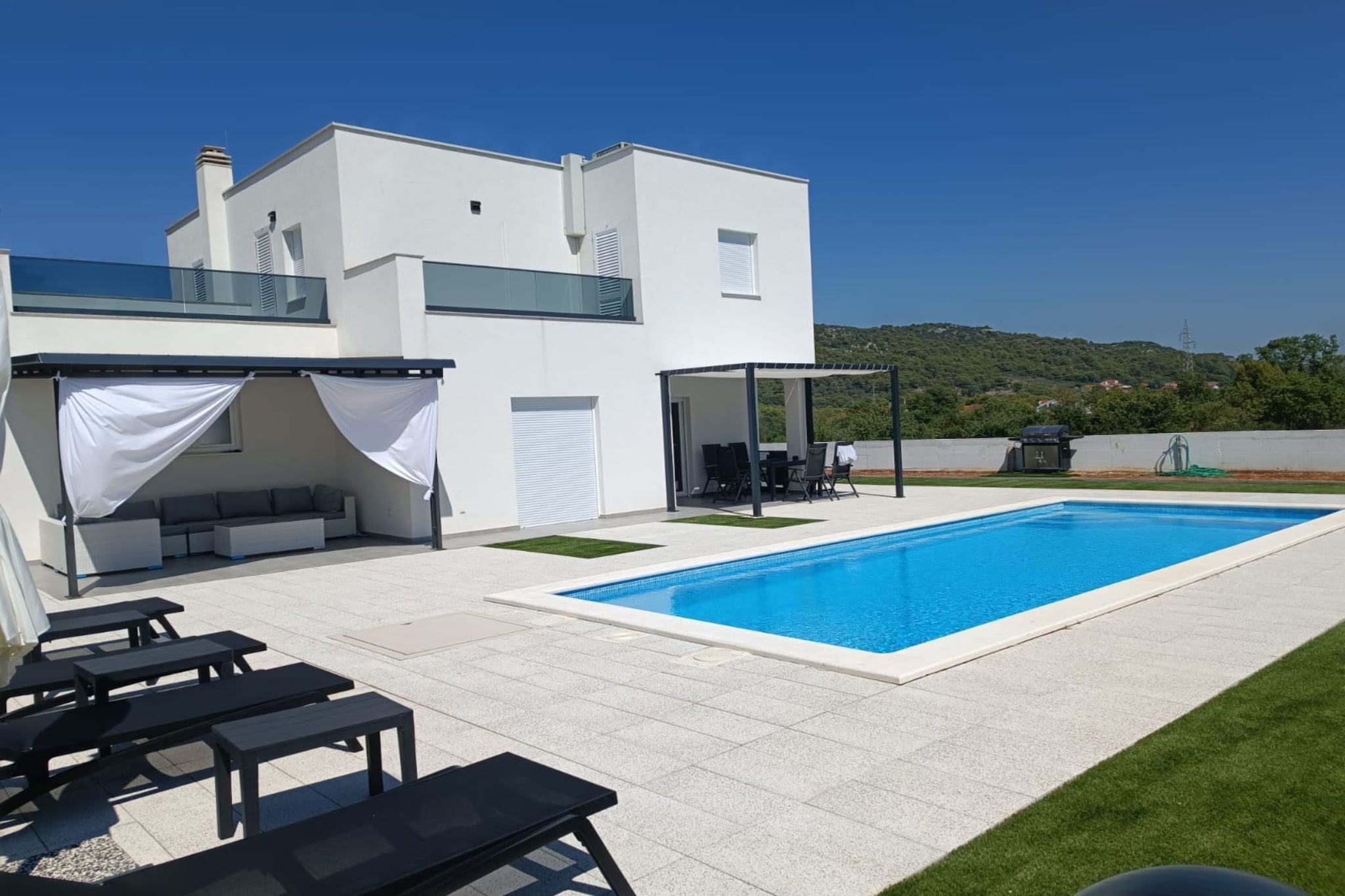 Holiday Home Iva - Three Bedroom  Holiday Home-Zwembad