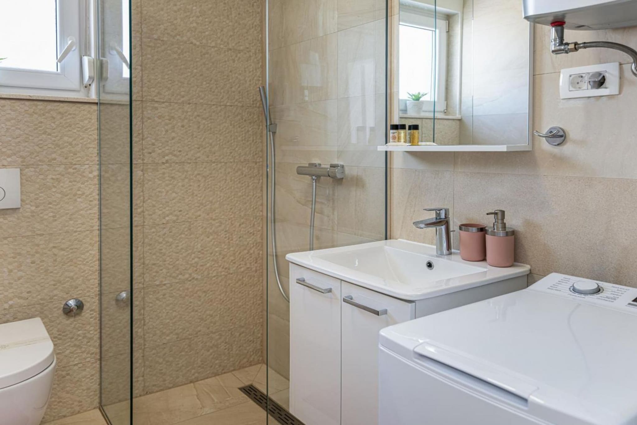 Exclusive Vodice Apartments - Superior One Bedroom Apartment with Balcony A2-Salle de bain