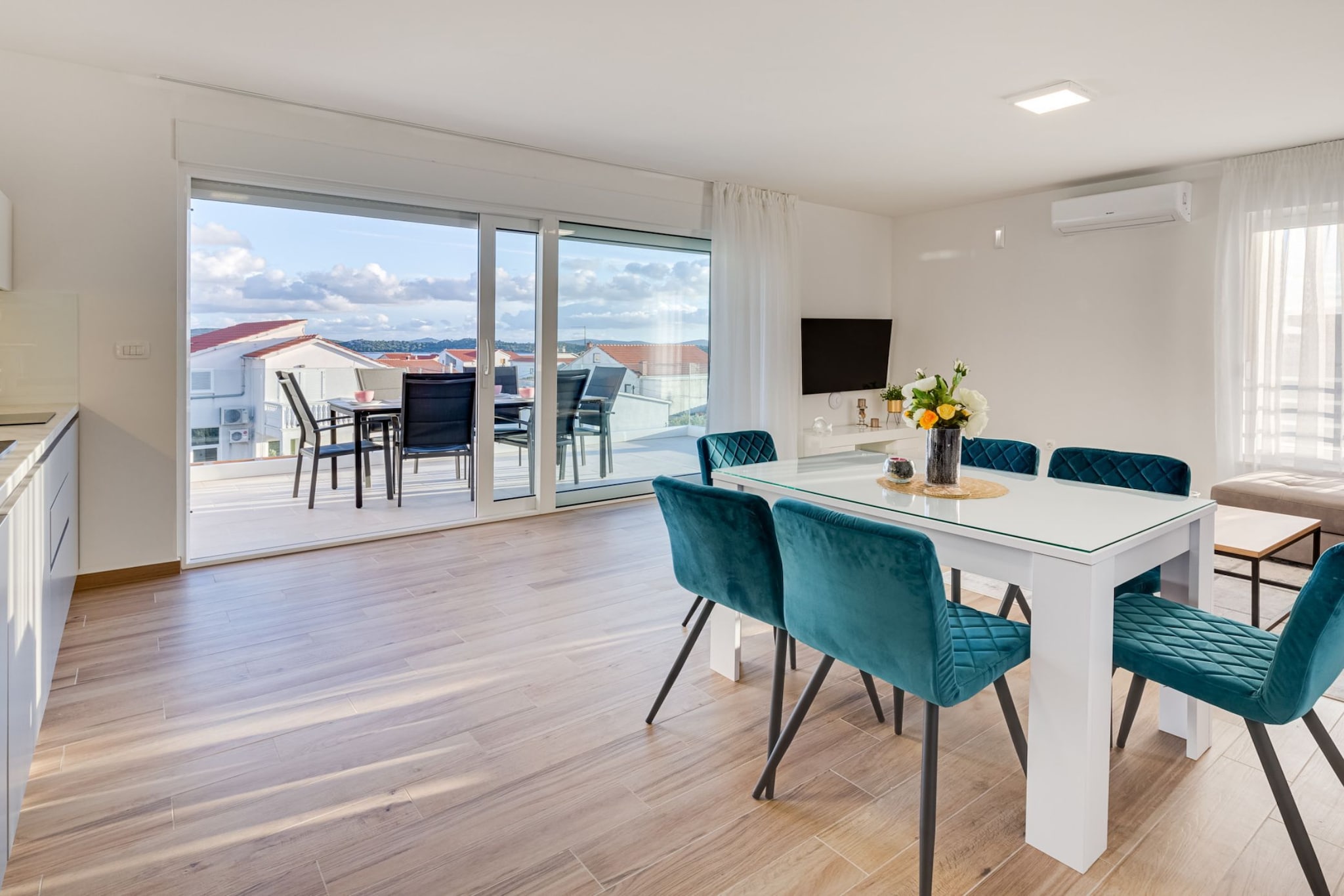 Exclusive Vodice Apartments - Penthouse Apartment with Balcony A6-Woonkamer