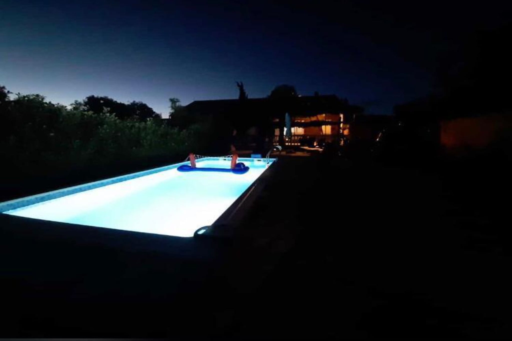 Holiday Home Krnić-Schwimmbad