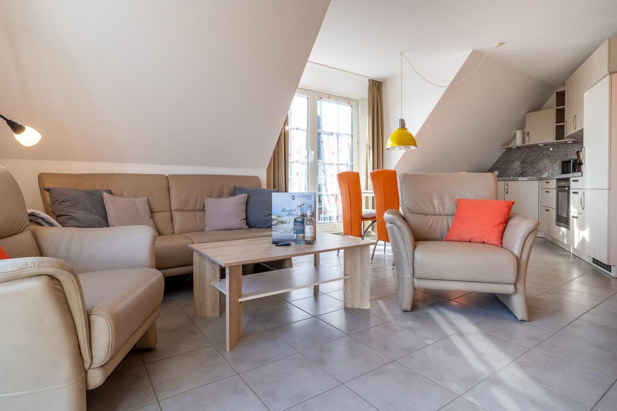Bu Di 20 - Living room