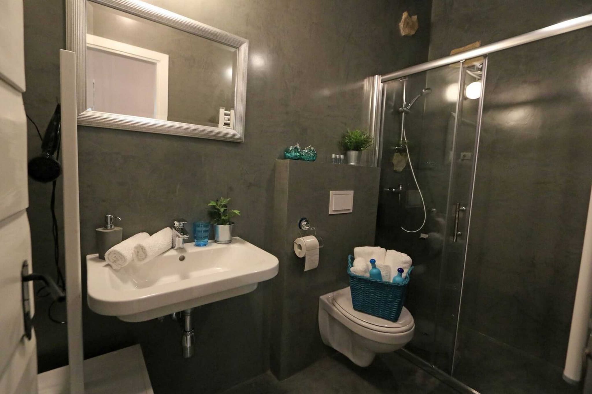 Quiet Studio in Zadar’s Old Town  Studio Apartment - Studio Apartment with Terrace-Bathroom