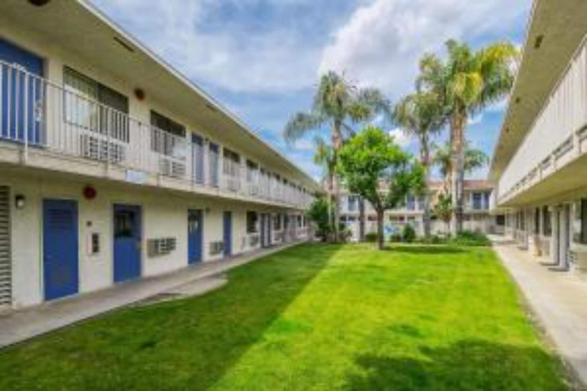 Exterior Summer