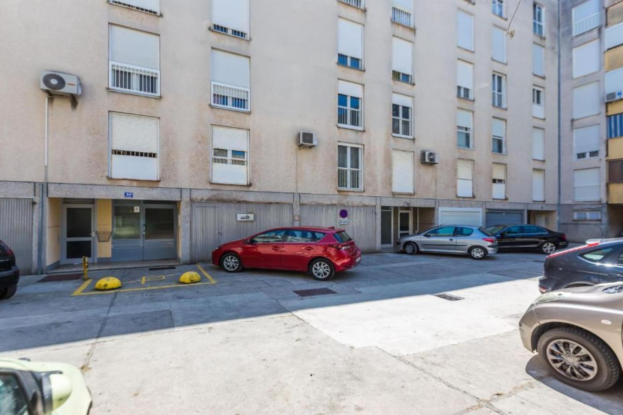 Stylish Two Bedroom Apartment Retreat with Balcony in Zadar Two Bedrooms-Outdoor