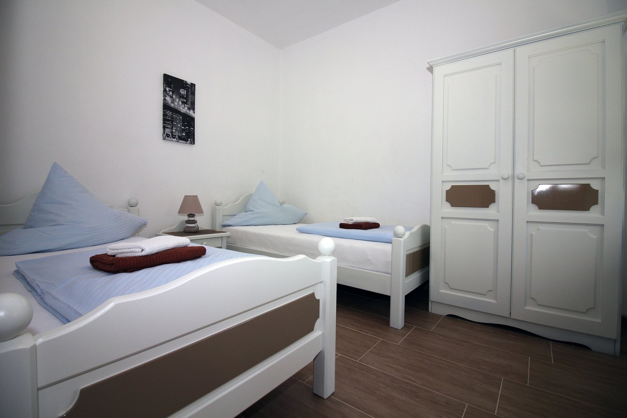 Zadar Coastal Haven - Two Bedroom Apartment With Balcony-Schlafzimmer