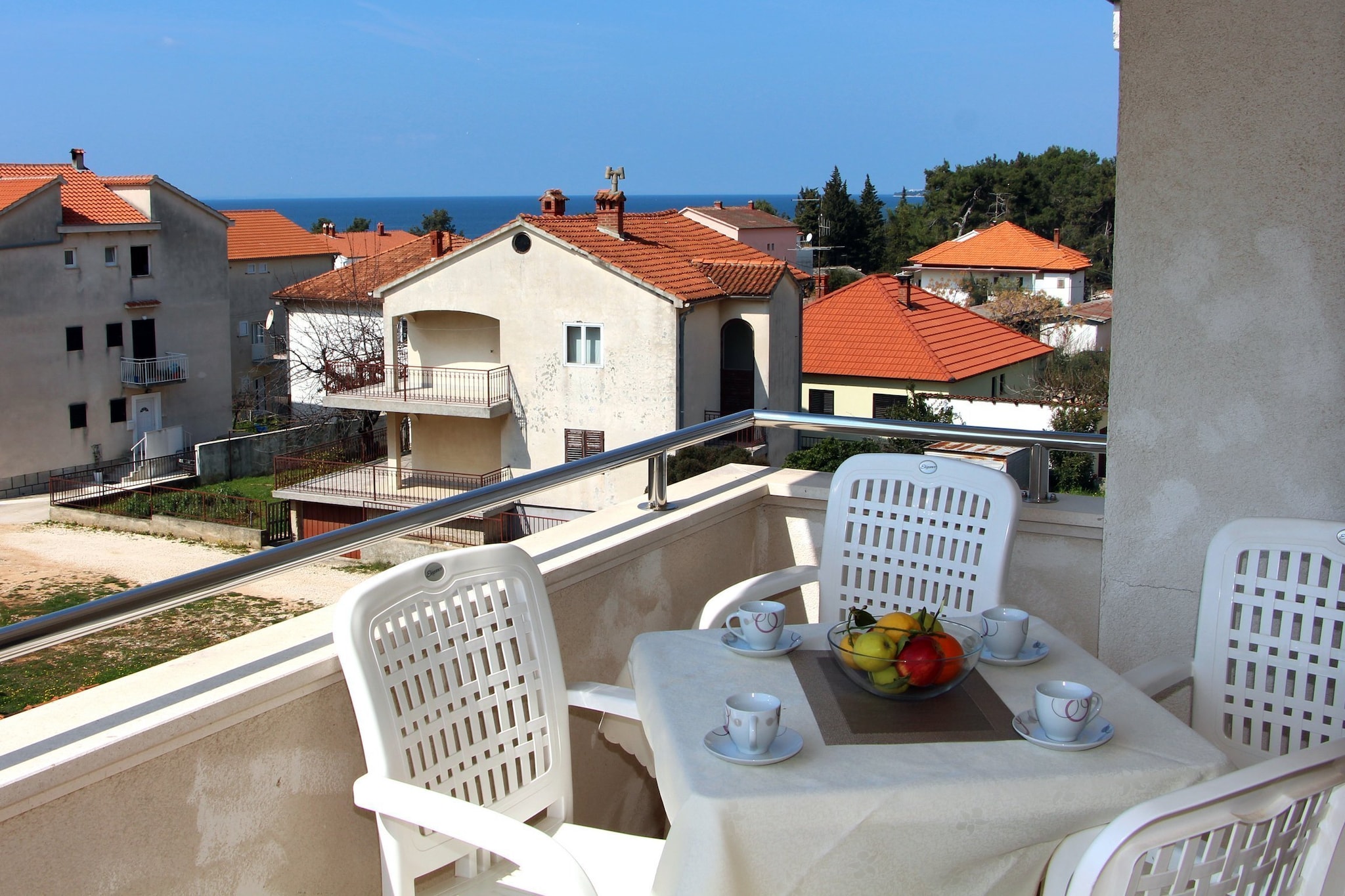 Zadar Coastal Haven - One Bedroom Apartment With Sea View-Terrassenbalkon