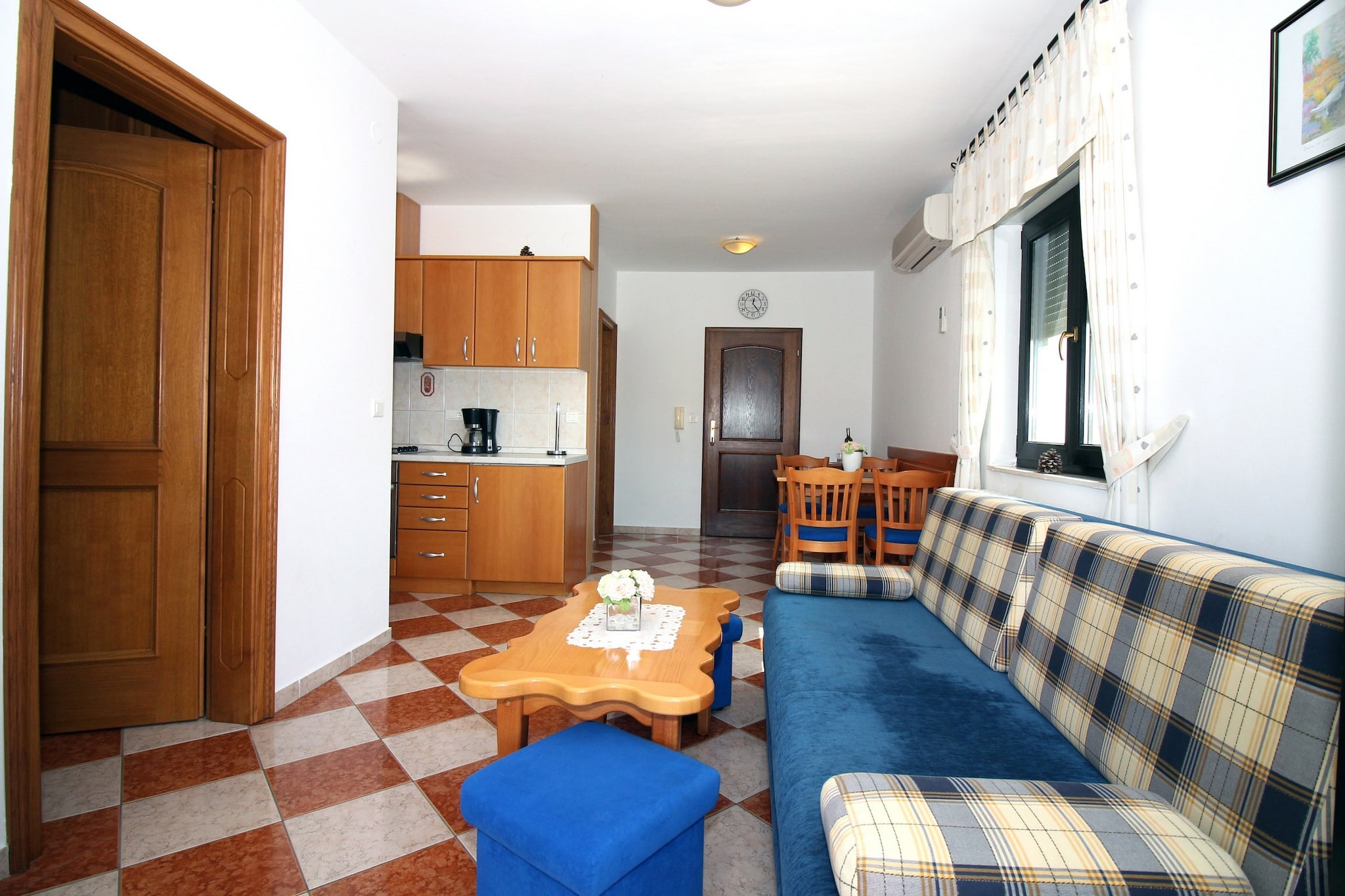 Zadar Coastal Haven - One Bedroom Apartment With Sea View-Wohnzimmer