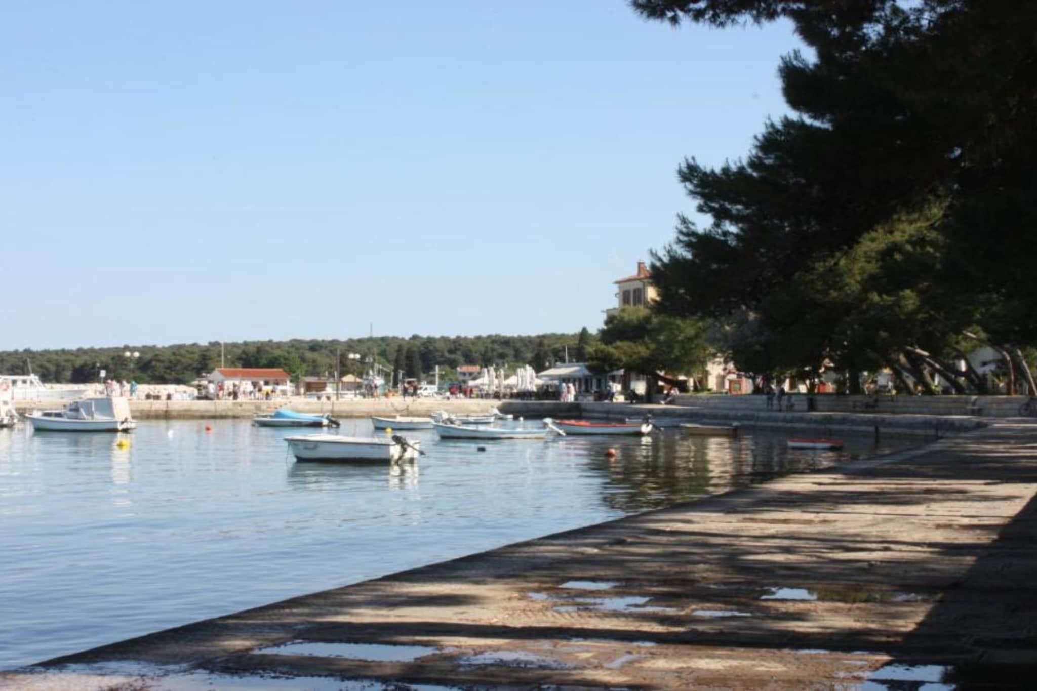 Authentic Istrian Holiday Home for Unforgettable Stays - Three Bedroom Holiday Home with Private Pool-Buitenlucht