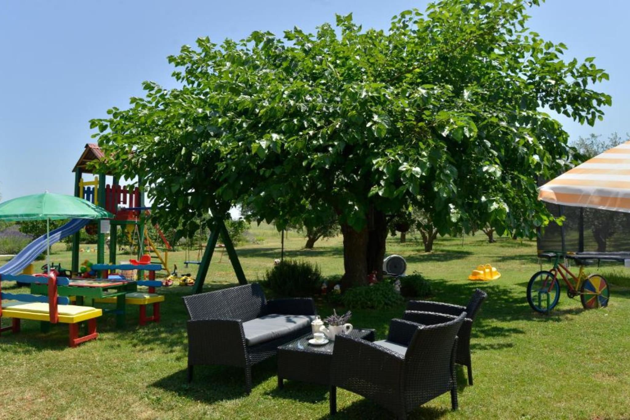 Authentic Istrian Holiday Home for Unforgettable Stays - Three Bedroom Holiday Home with Private Pool-Buitenlucht