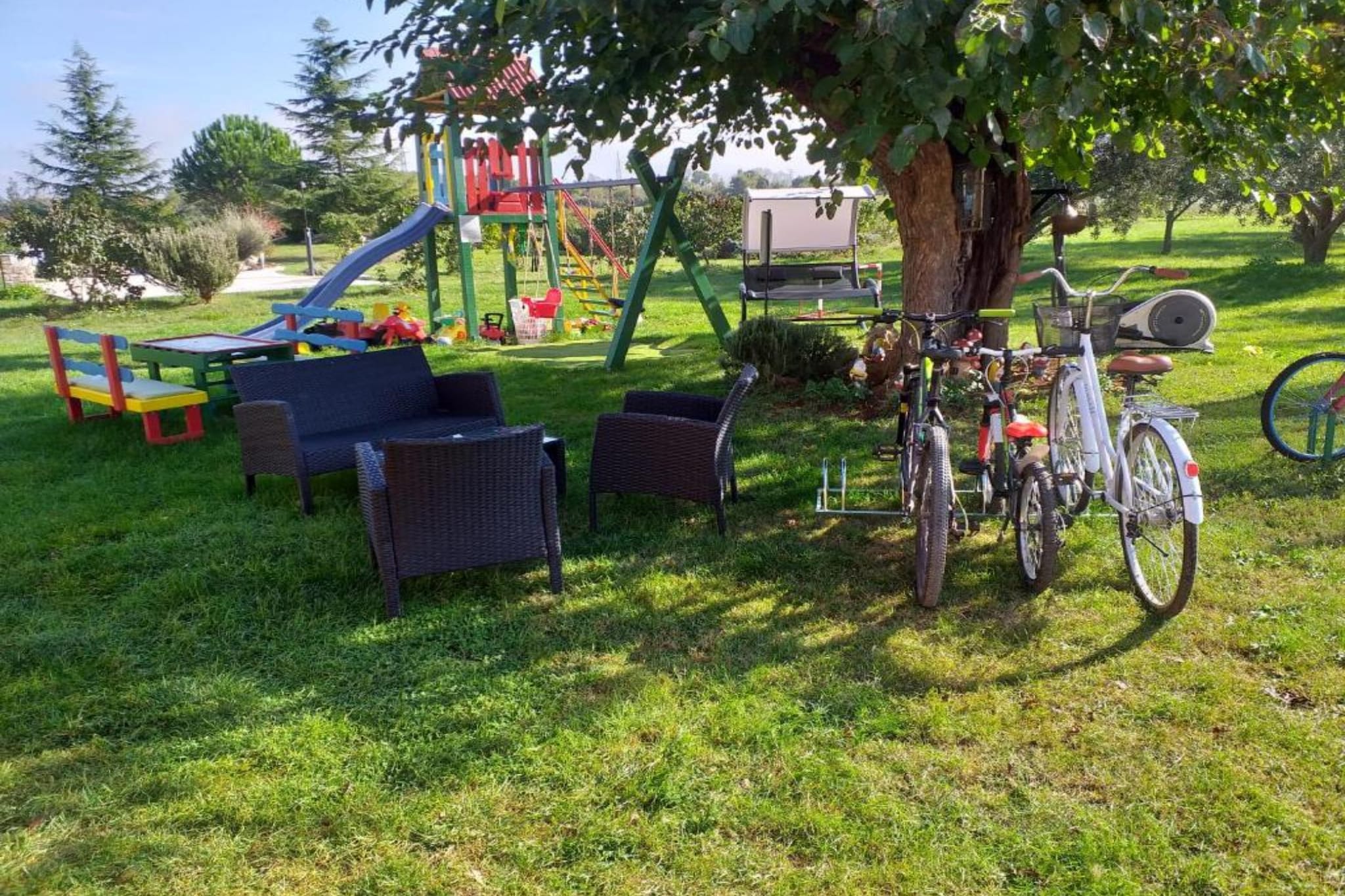 Authentic Istrian Holiday Home for Unforgettable Stays - Three Bedroom Holiday Home with Private Pool-Buitenlucht