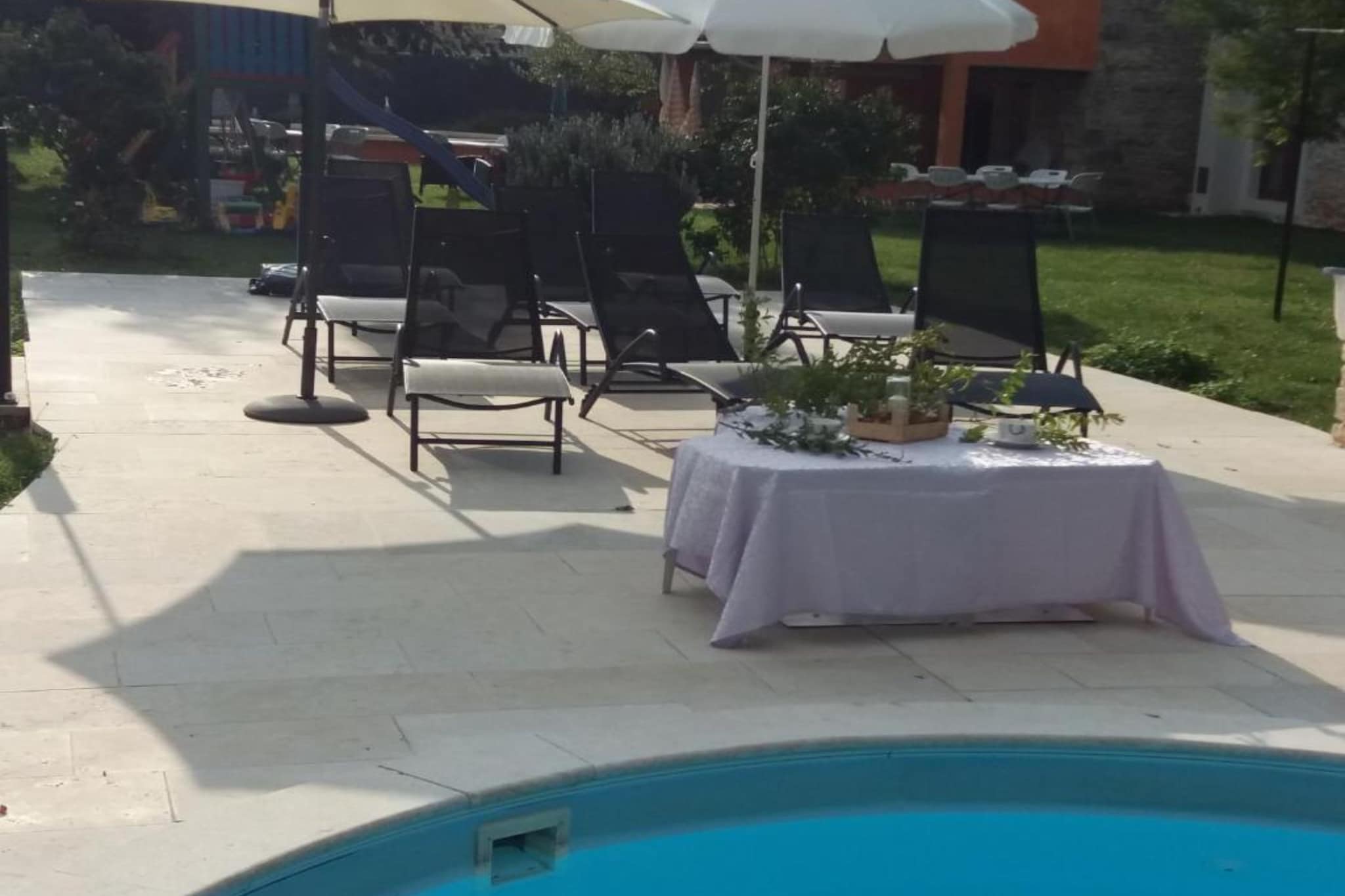 Authentic Istrian Holiday Home for Unforgettable Stays - Three Bedroom Holiday Home with Private Pool-Zwembad