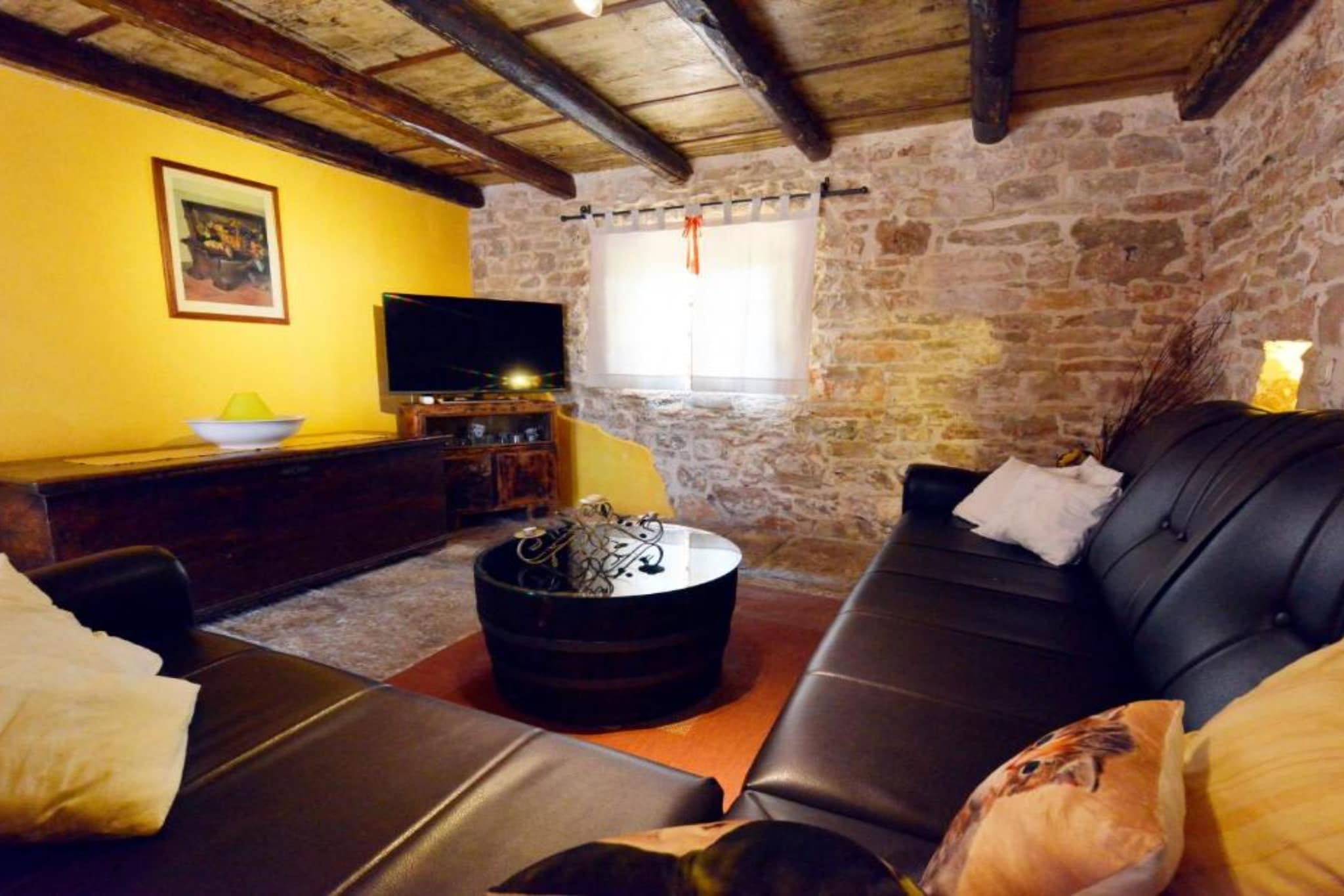 Authentic Istrian Holiday Home for Unforgettable Stays - Three Bedroom Holiday Home with Private Pool