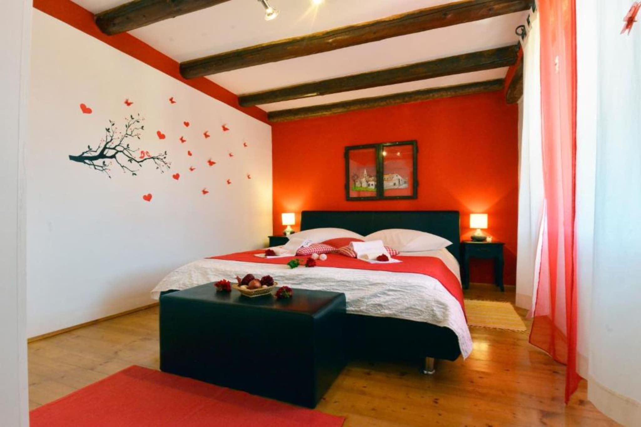 Authentic Istrian Holiday Home for Unforgettable Stays - Three Bedroom Holiday Home with Private Pool