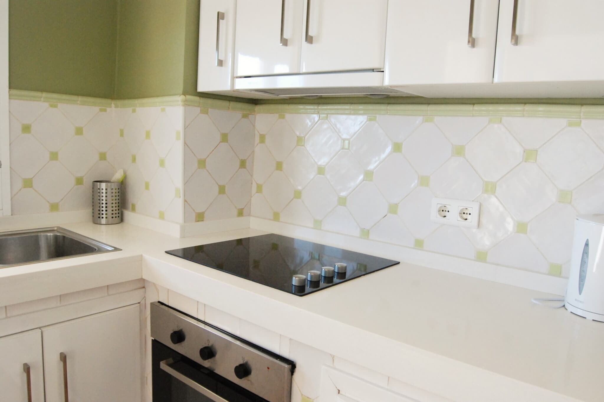 Carabeo 24 Apartment by Casasol-Cuisine
