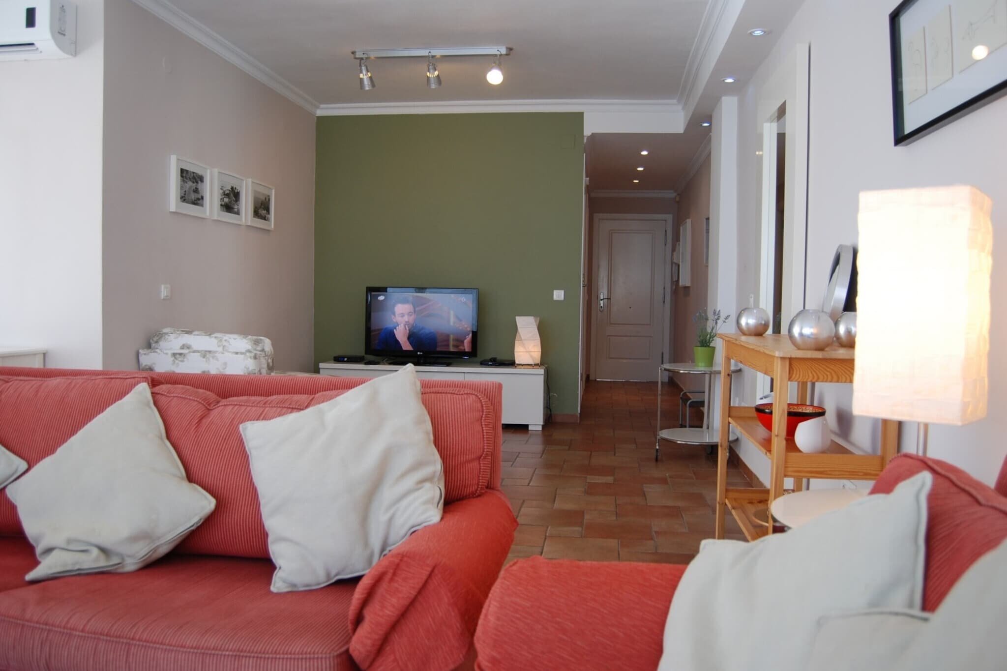 Carabeo 24 Apartment by Casasol-Salon