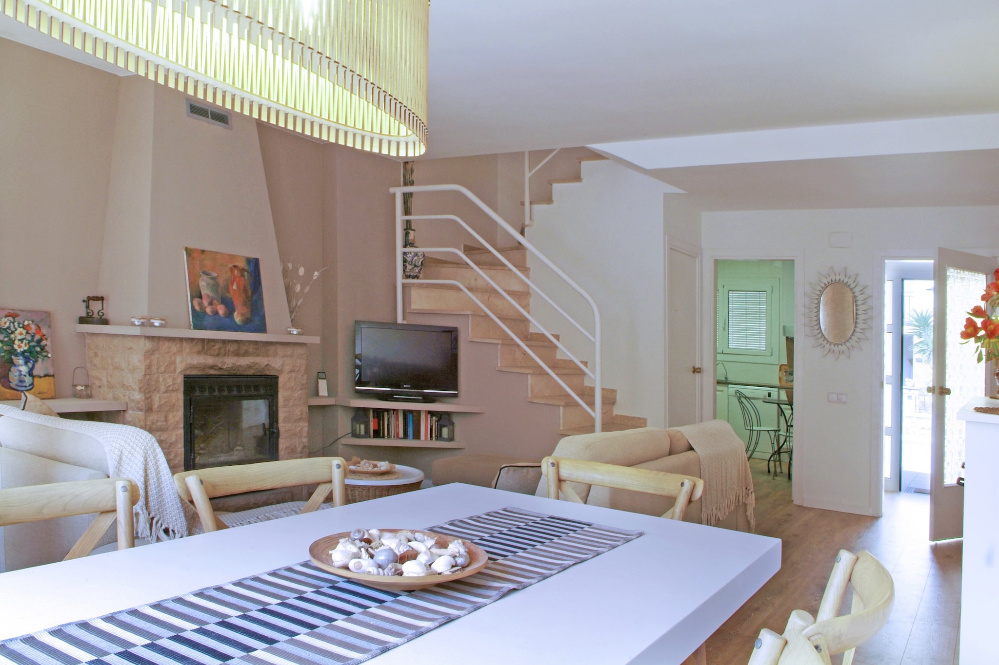 Vivalidays Casa Pinell -Palafolls- Costa Barcelona-Salle à manger