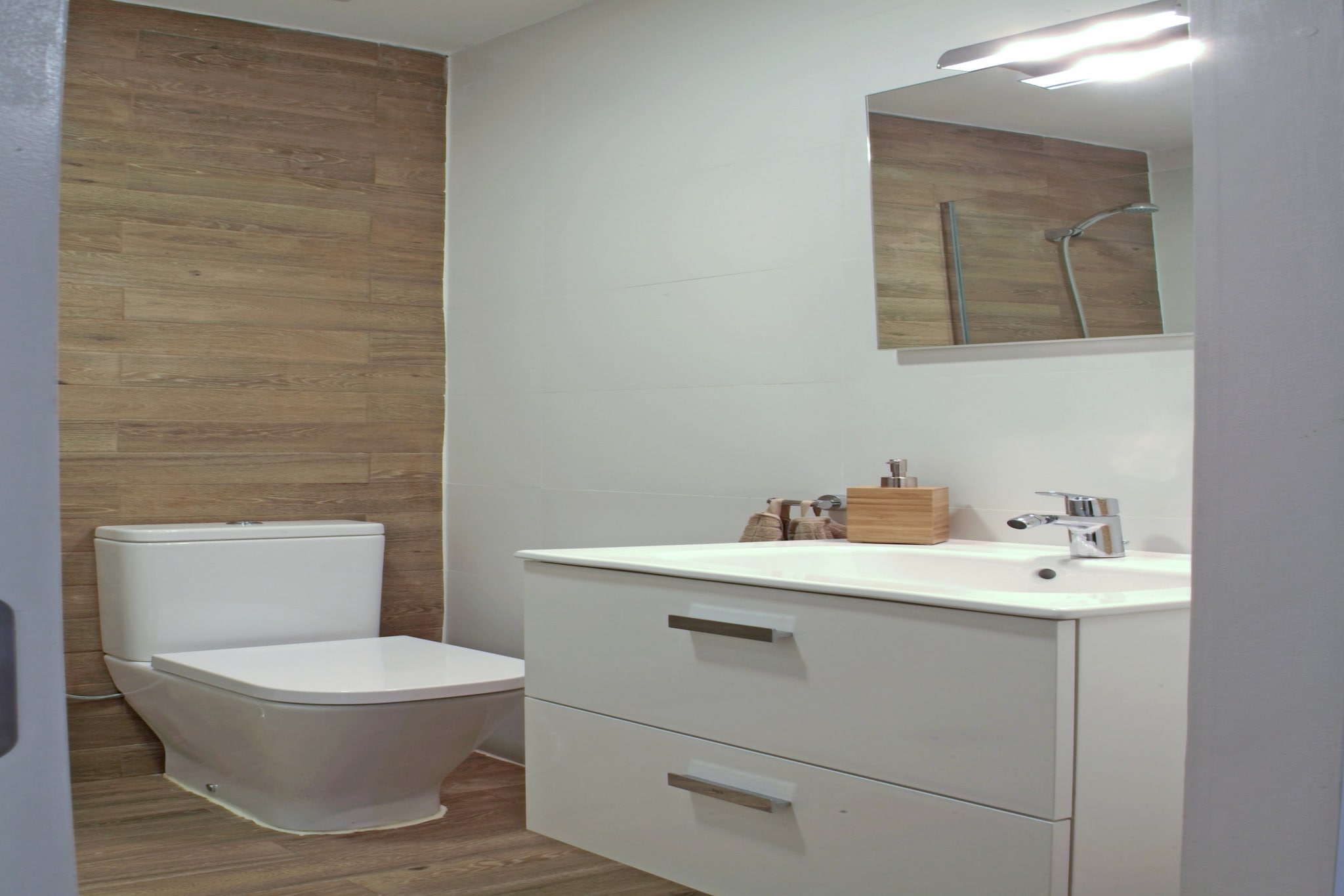 Vivalidays Casa Pinell -Palafolls- Costa Barcelona-Salle de bain
