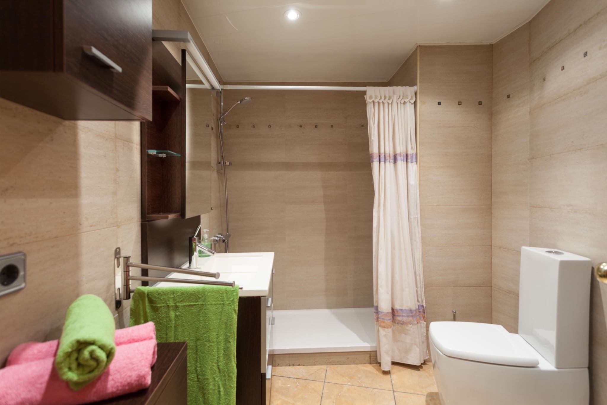 Vivalidays Merce - LLoret de Mar - Costa Brava-Badkamer