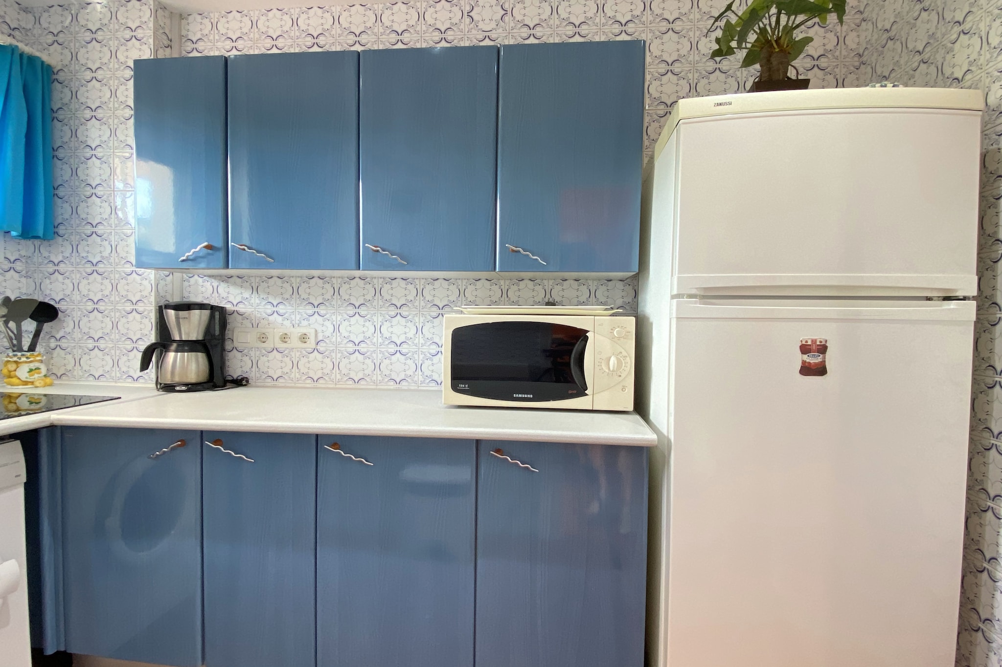 Acapulco Apartment 16 by Casasol-Cuisine