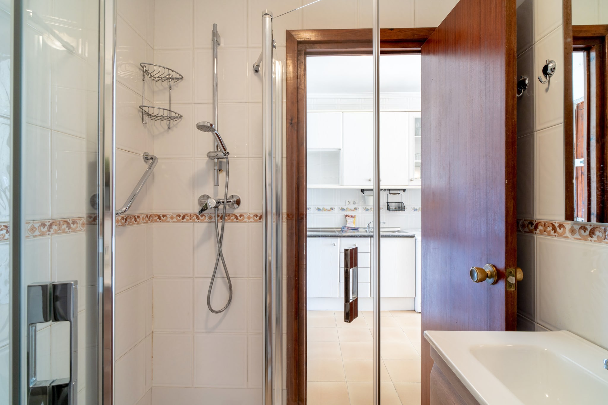 Carabeo 36 Studio by Casasol-Bathroom