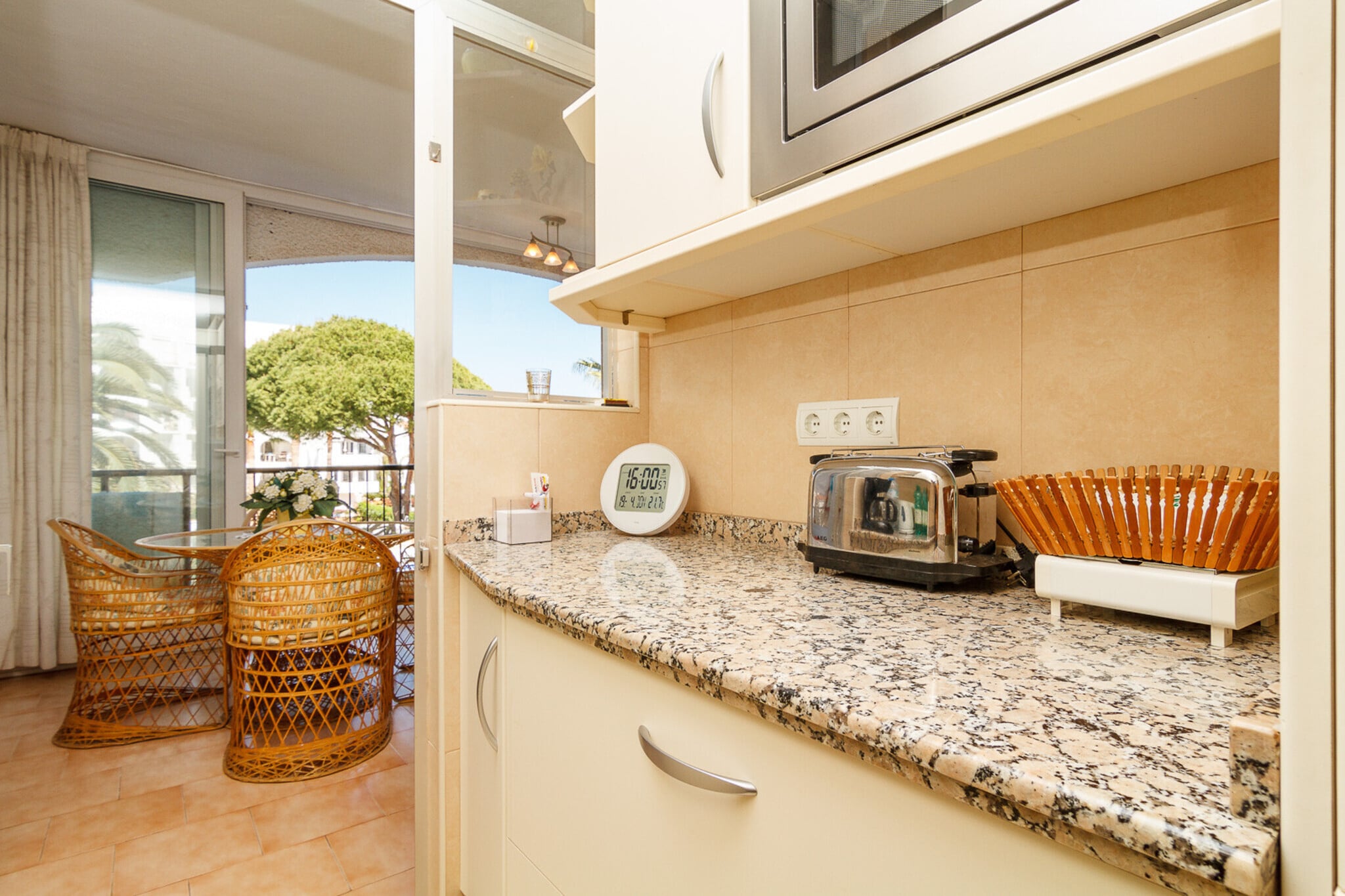 Carabeo 22 Apartment by Casasol-Kitchen