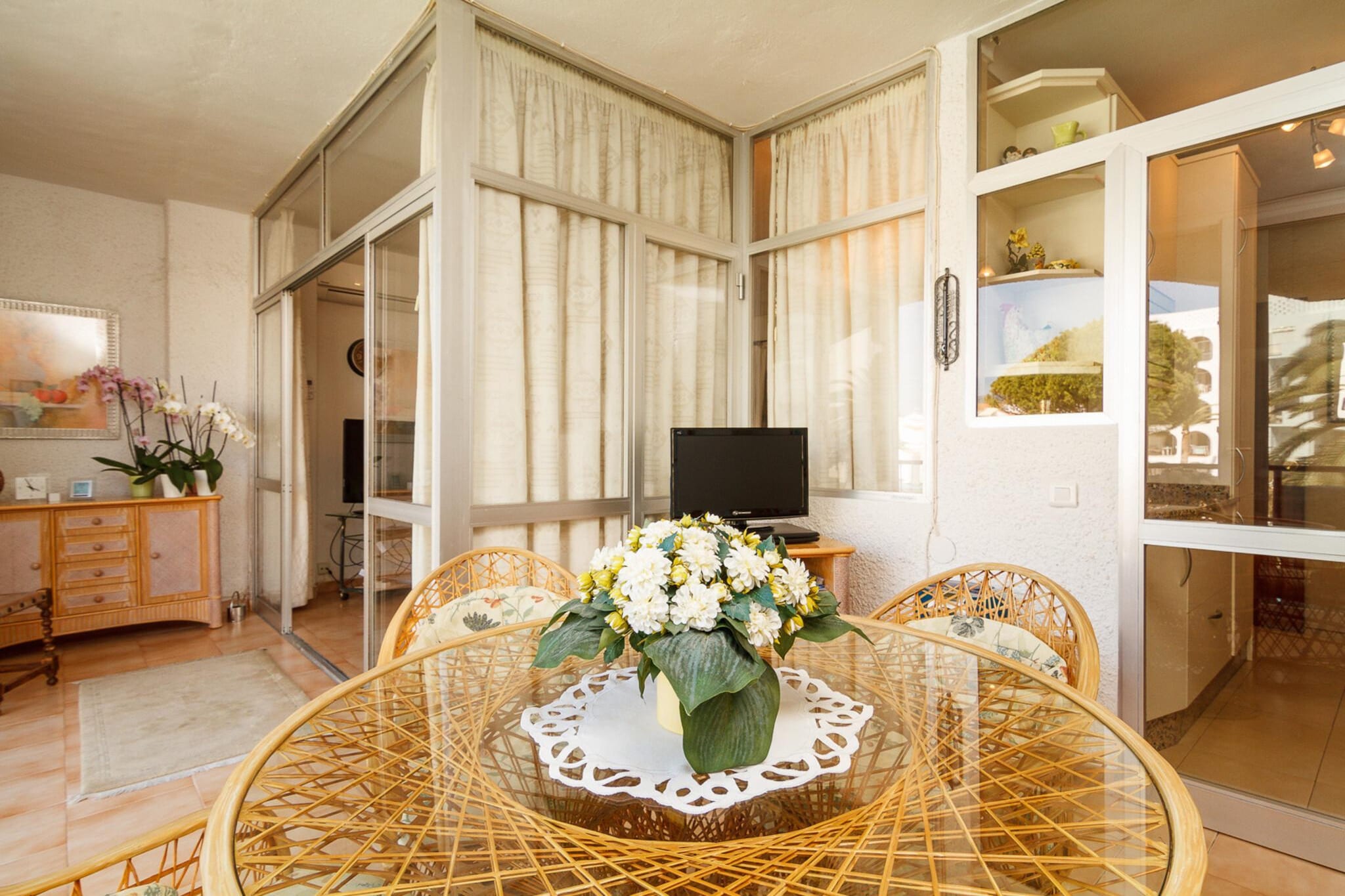 Carabeo 22 Apartment by Casasol-Dining room