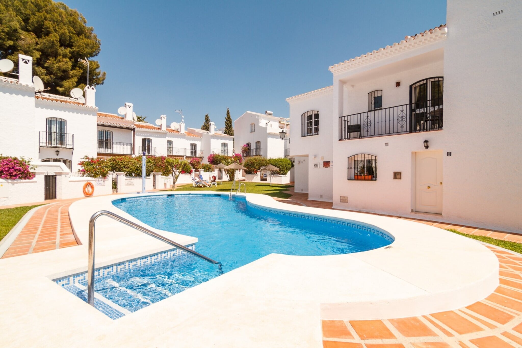 Los Pinos 23 Villas by Casasol-Piscine