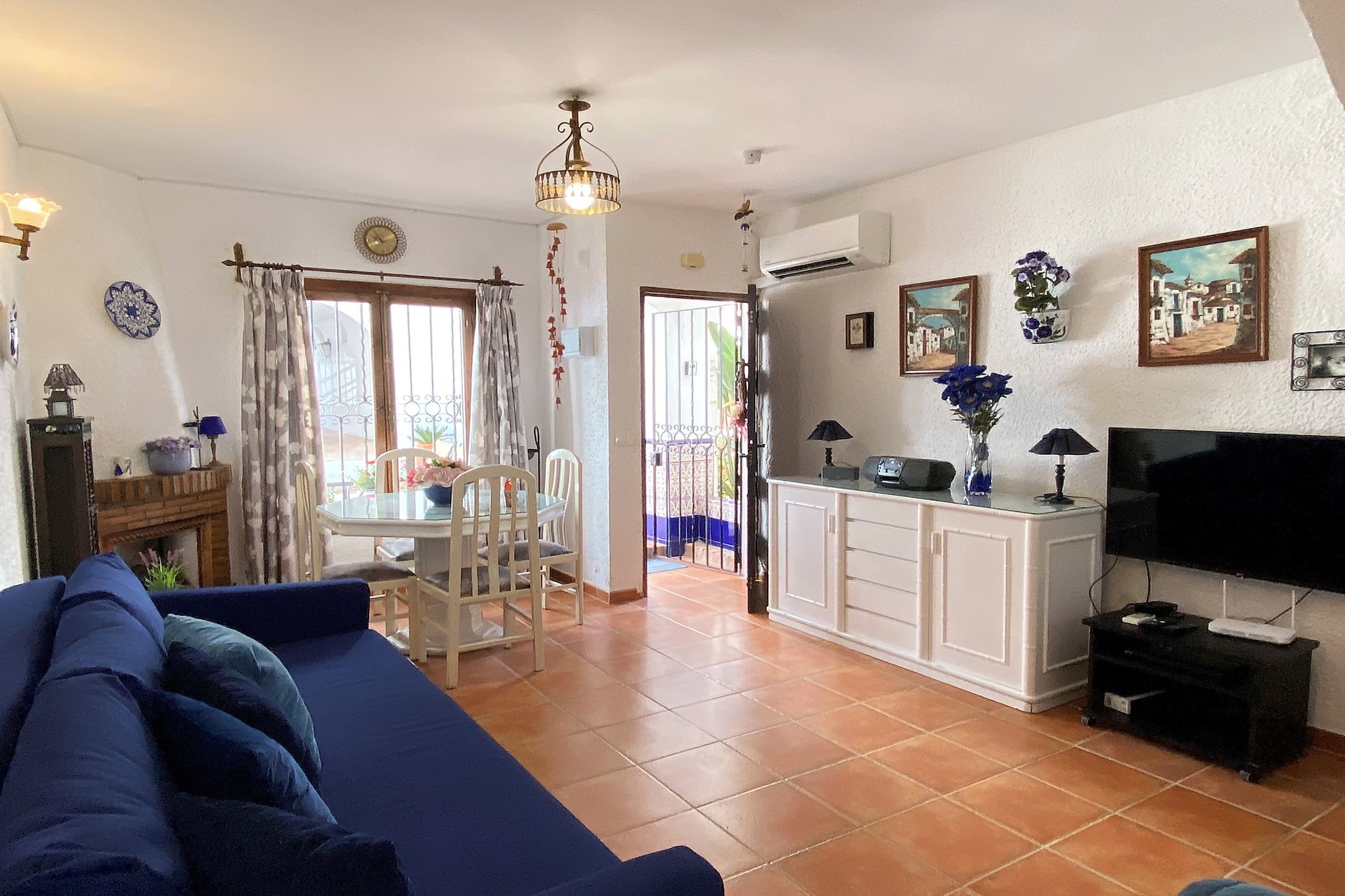 Nueva Nerja 52 Pueblo Andaluz by Casasol-Salon
