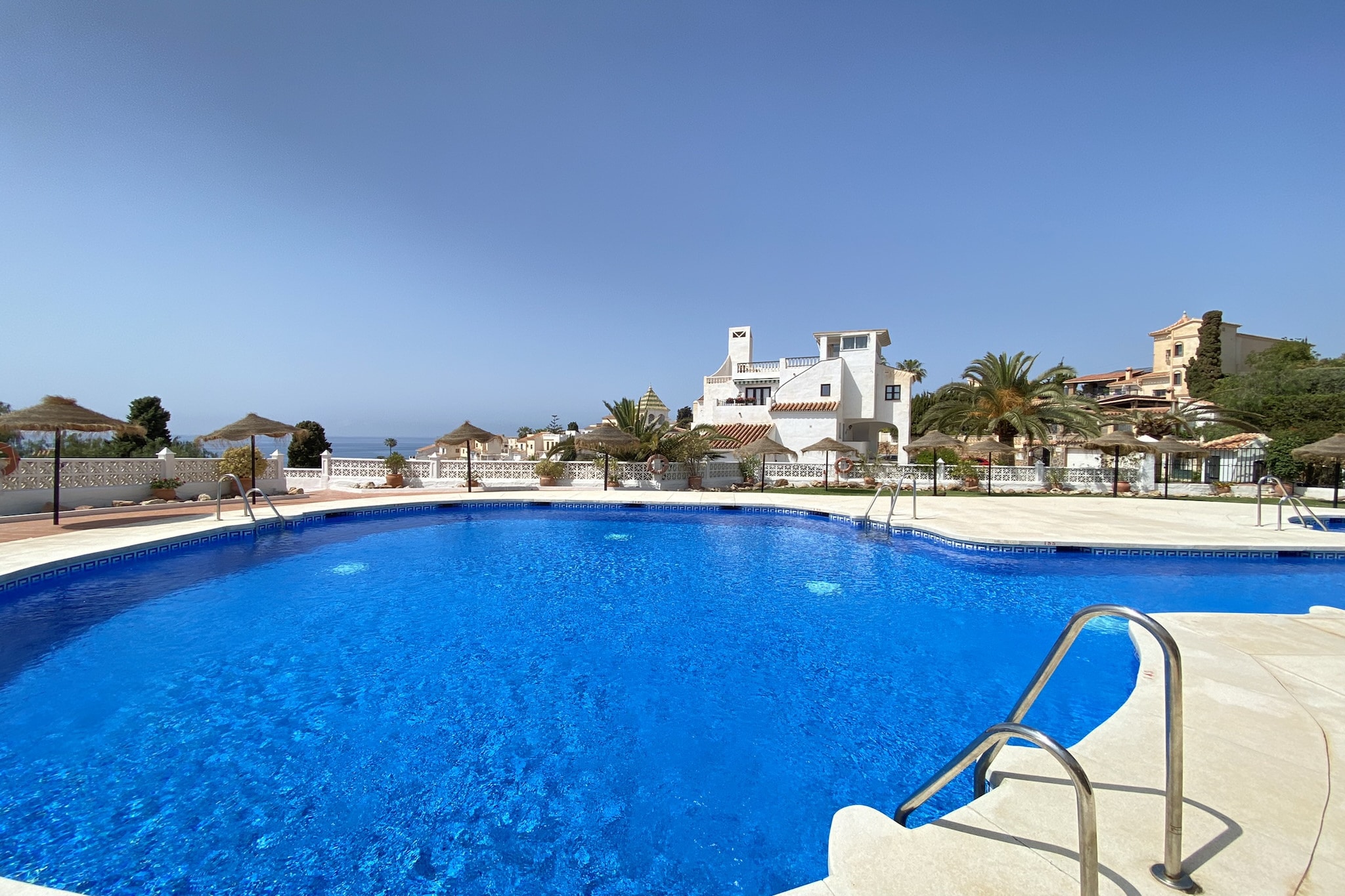 Capistrano Playa 703 by Casasol-Piscine
